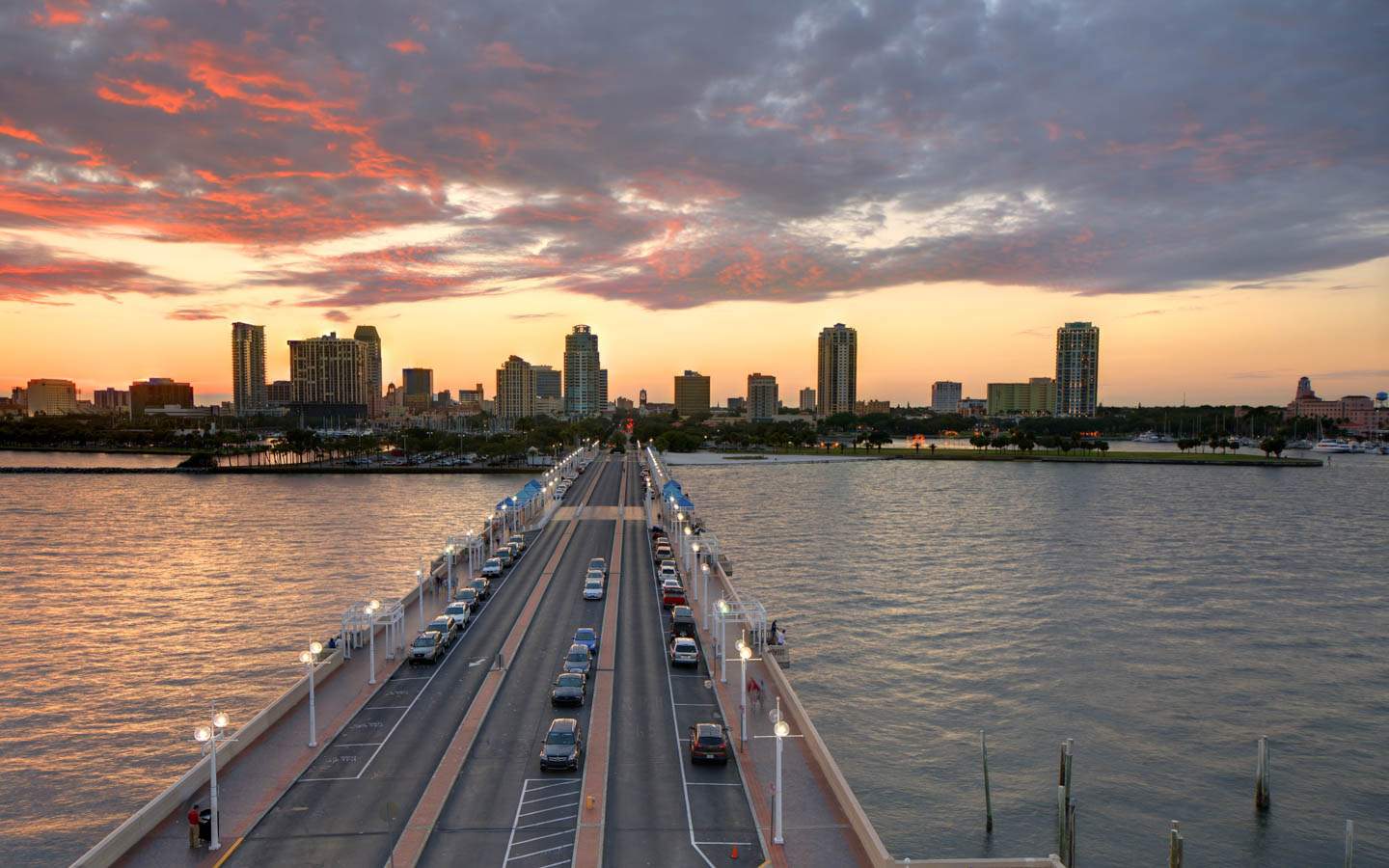 1440x900 Living in St Petersburg, FL. CityOf.