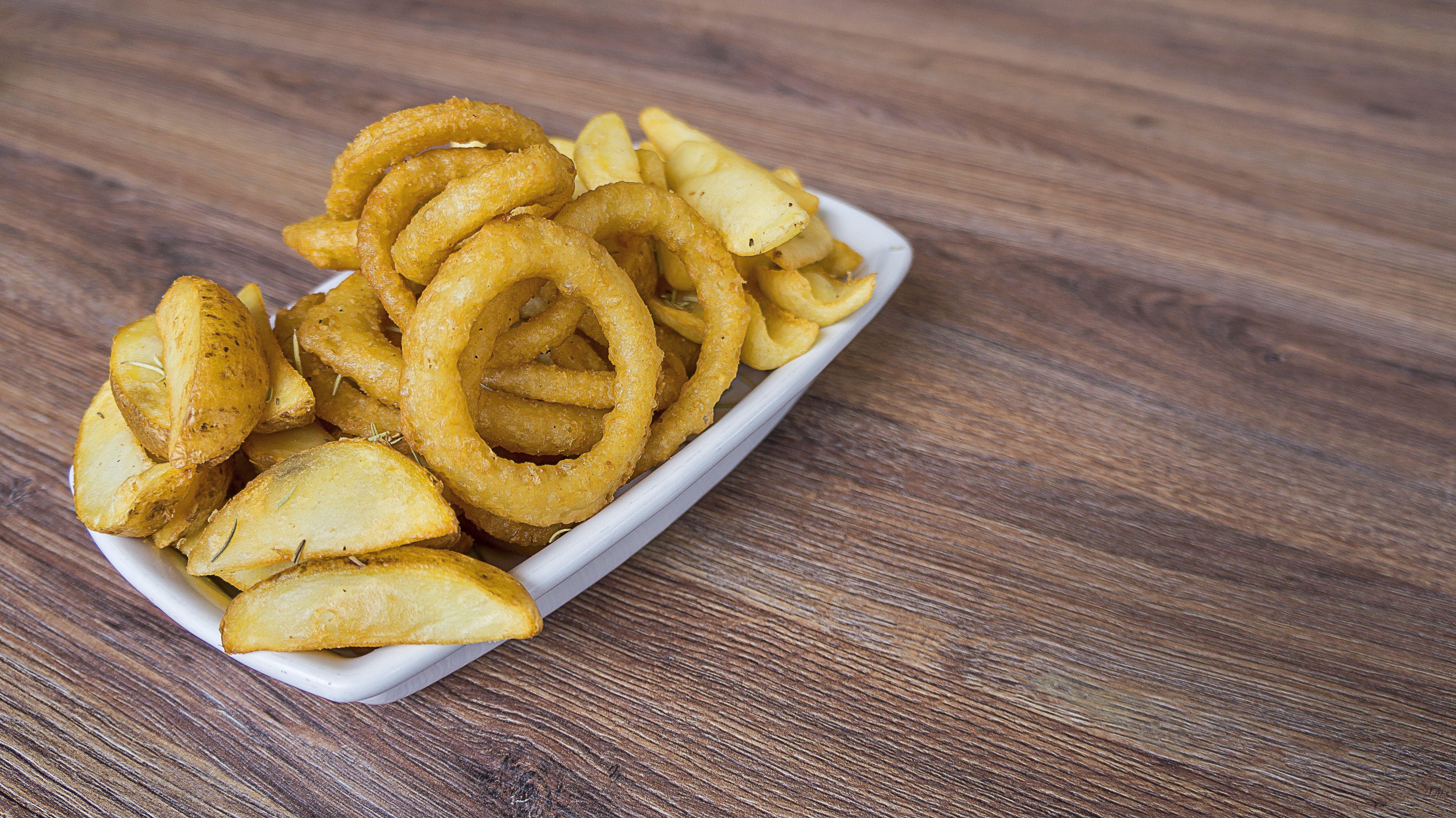 5456x3064 Onion Rings