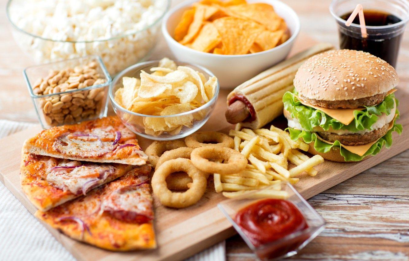 1332x850 Wallpaper pizza, chips, French fries .