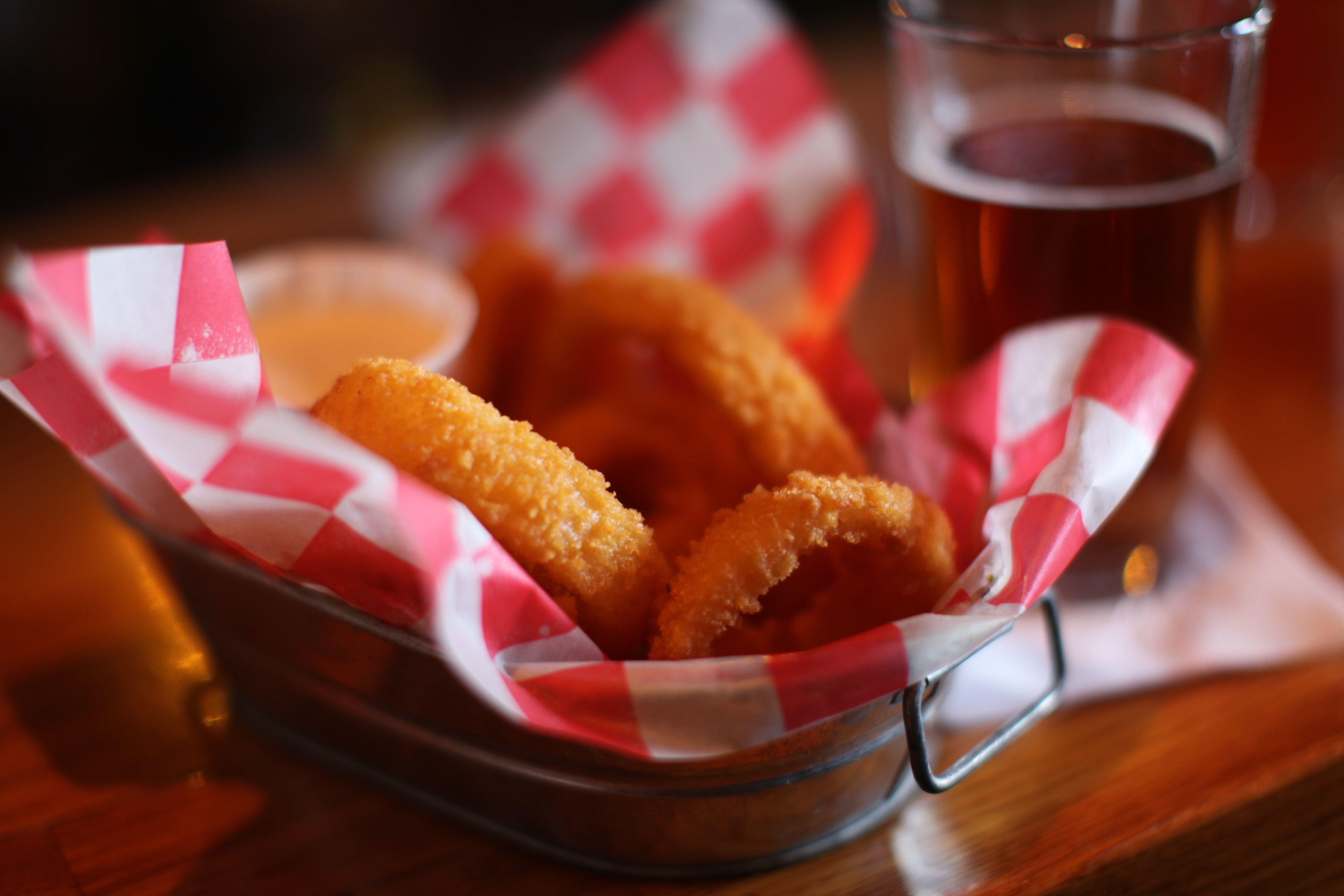 5616x3744 Onion Rings