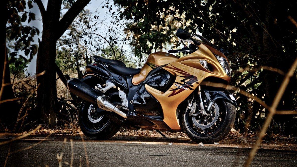 1200x675 Golden Suzuki Hayabusa Wallpaper