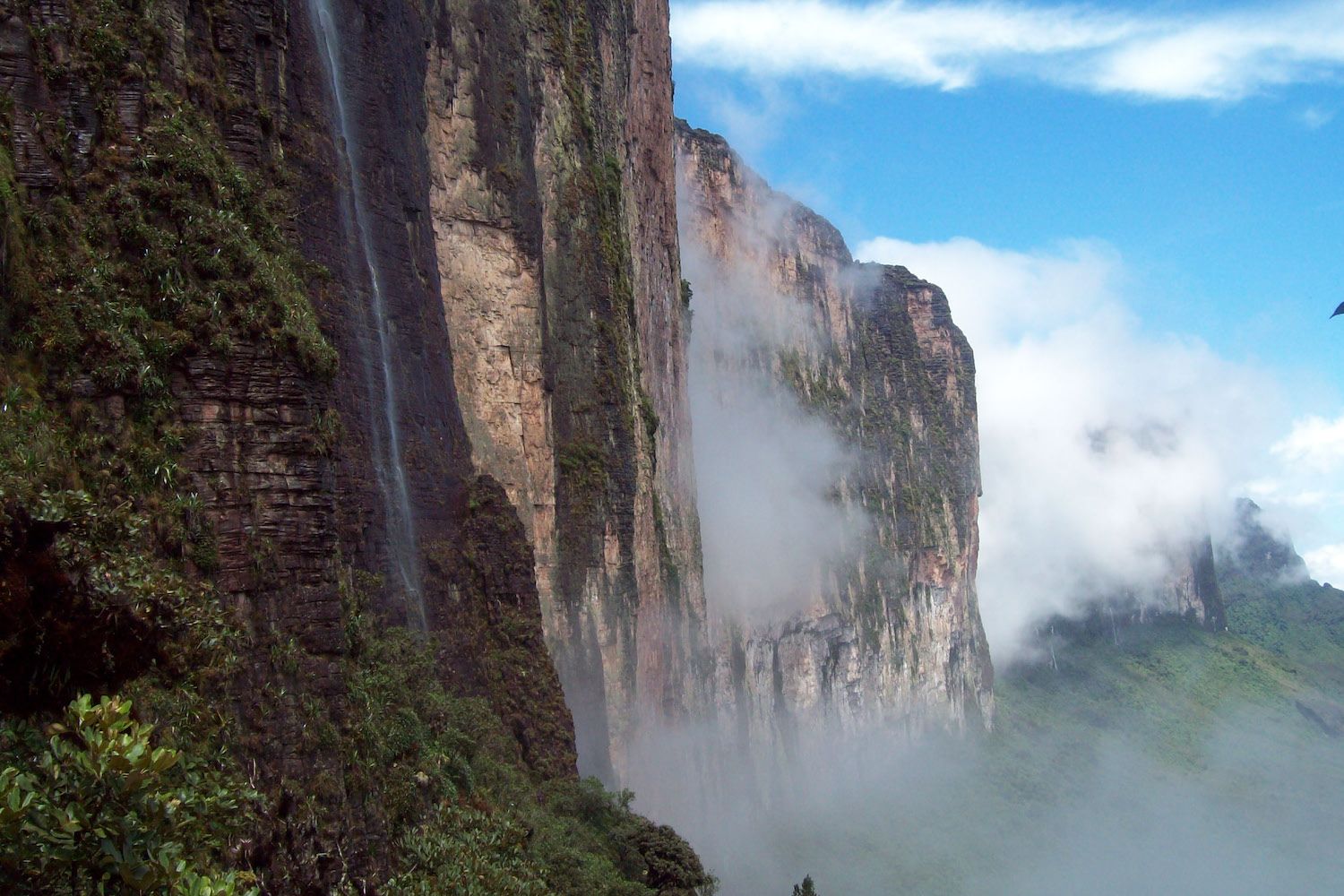 1500x1000 Lost World of Mount Roraima