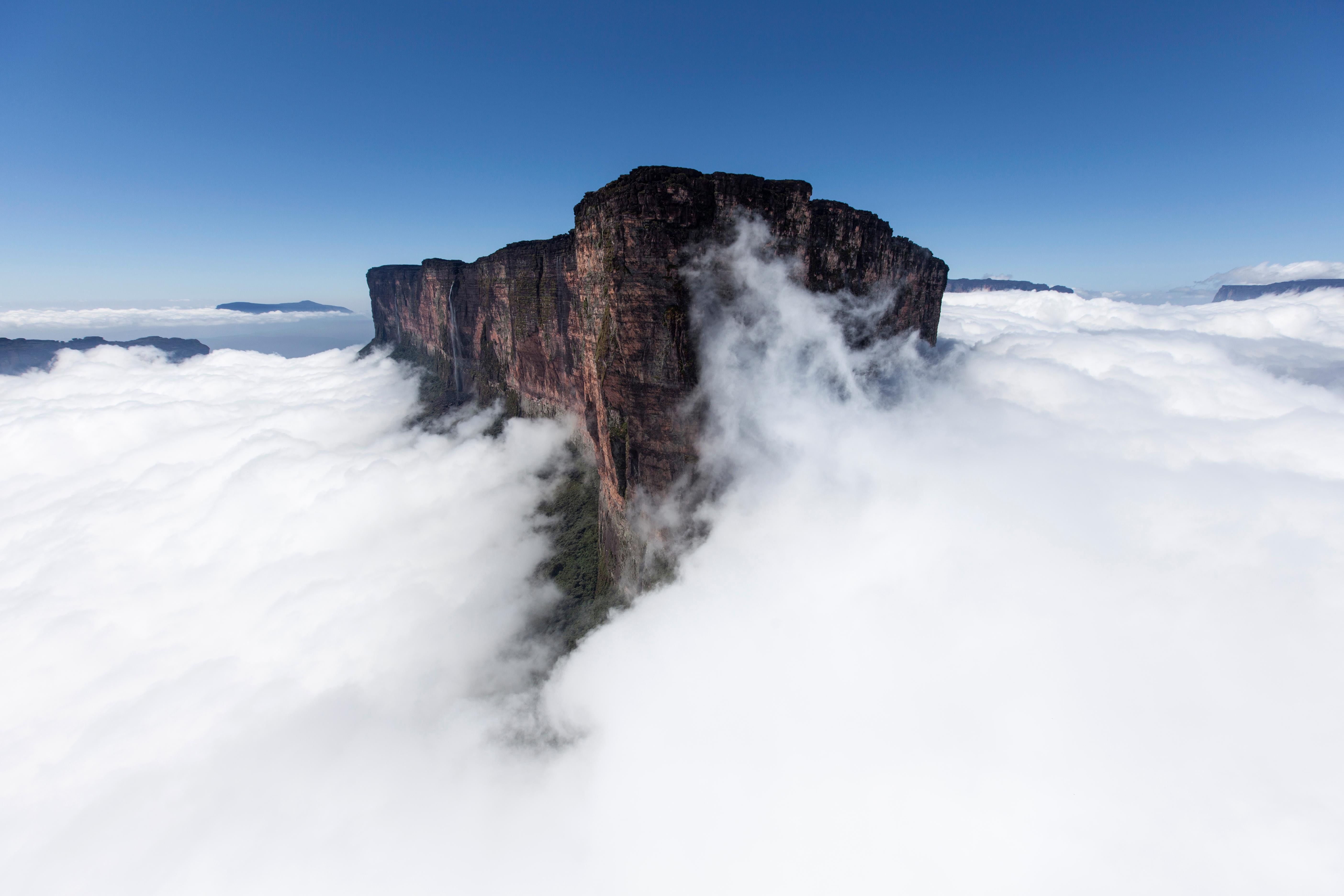 5616x3744 Photostory: Roraima With Stefan Glowacz