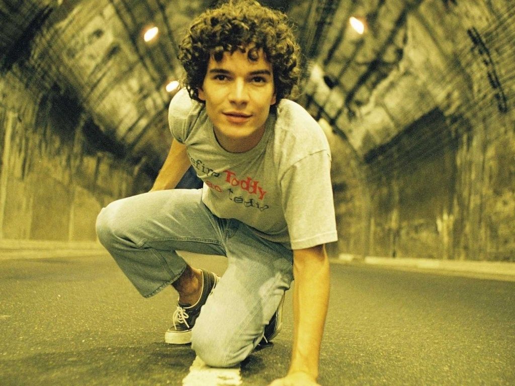 1024x768 Assim como o filme Cazuza; relembre obras de arte que retratam a Aids · Vírgula