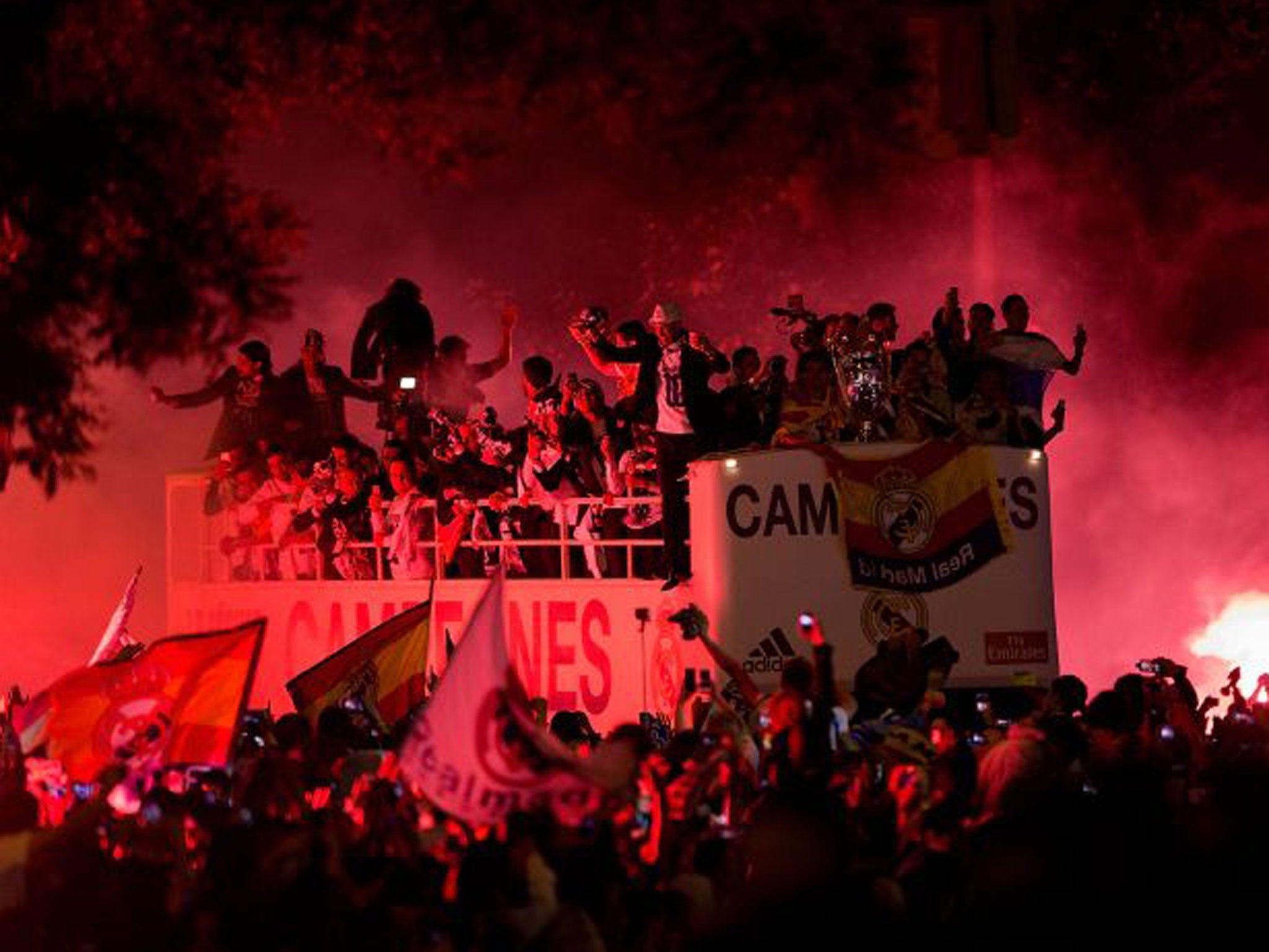 2048x1536 Real Madrid 4 Atletico Madrid 1 comment: How 'La Decima' was celebrated in the streets of Madrid