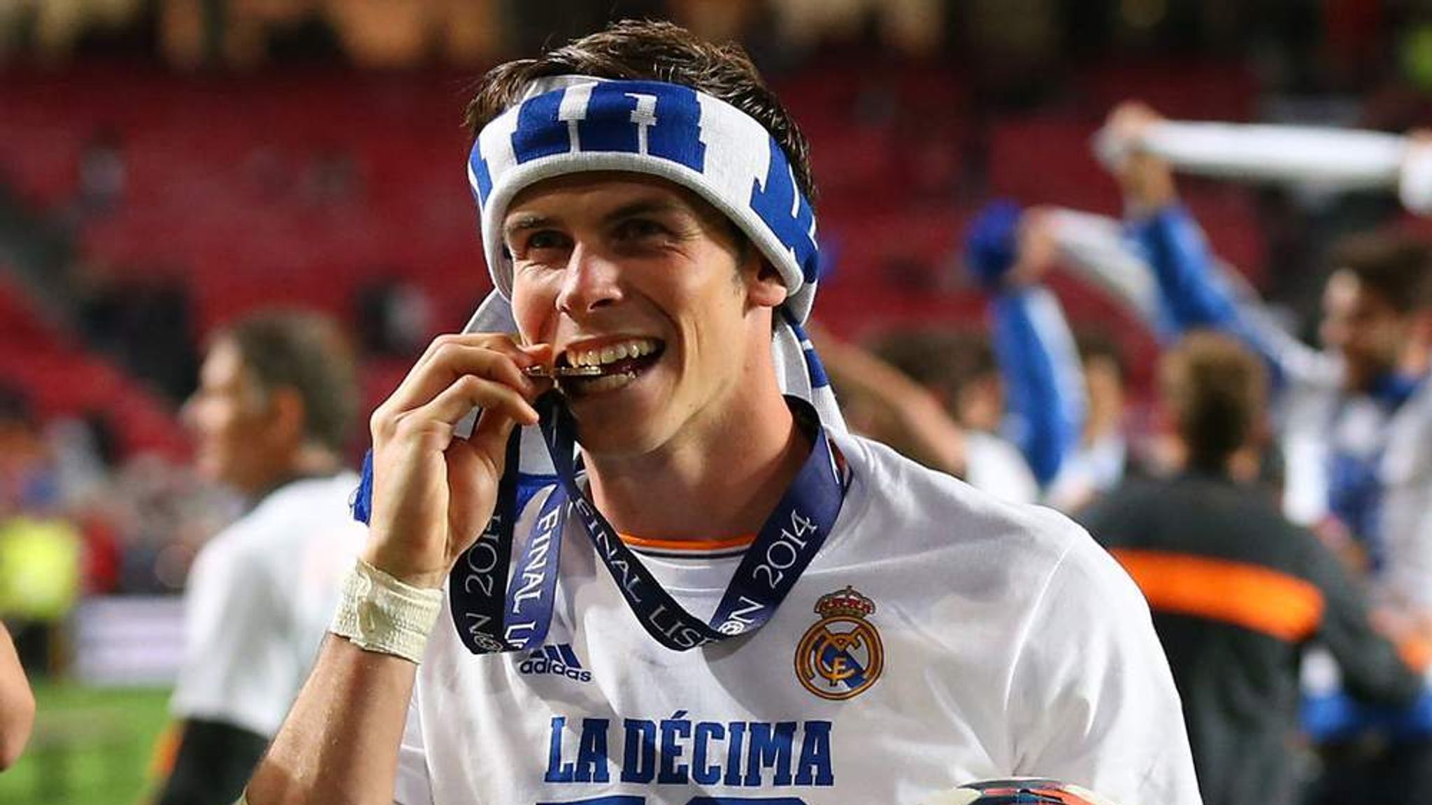 2048x1152 Bale: Victory A Dream Come True