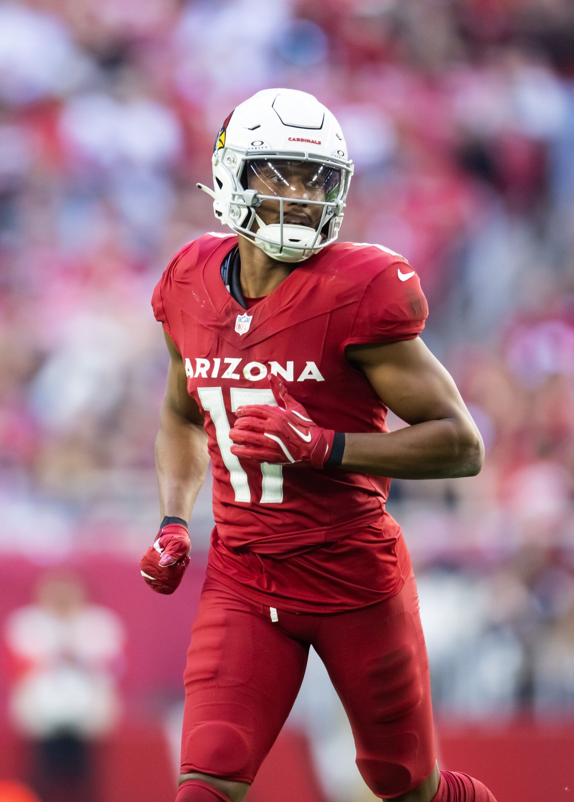 1834x2560 Cardinals Re Sign WR Zay Jones
