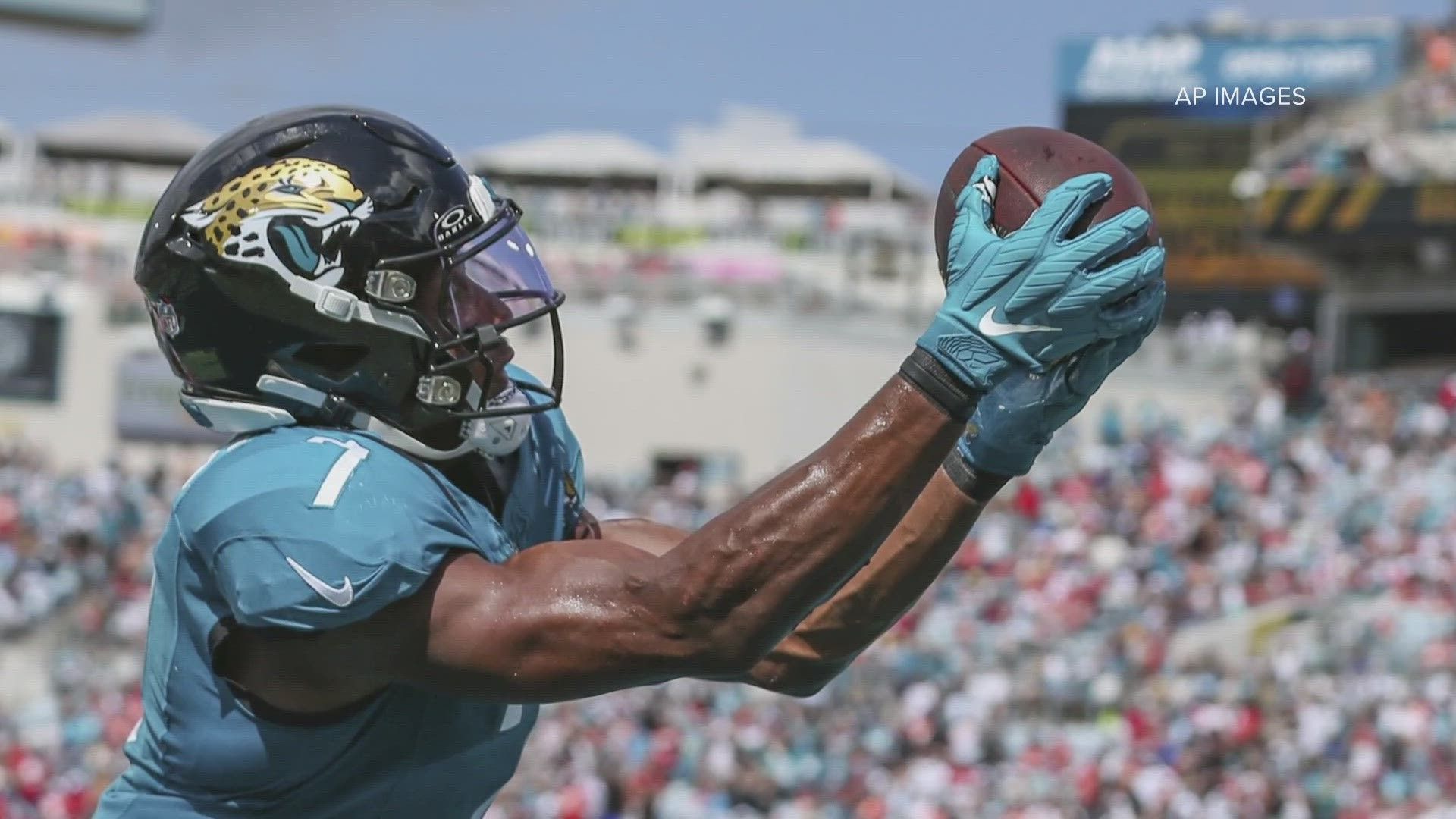 1920x1080 Jaguars' Zay Jones arrested on domestic battery charges