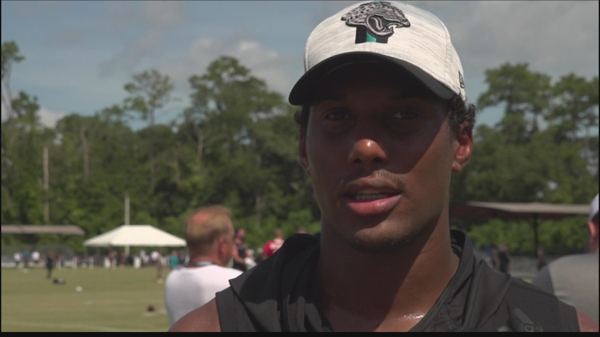 1920x1080 Free agent pick up Zay Jones has a Jaguars training camp check in