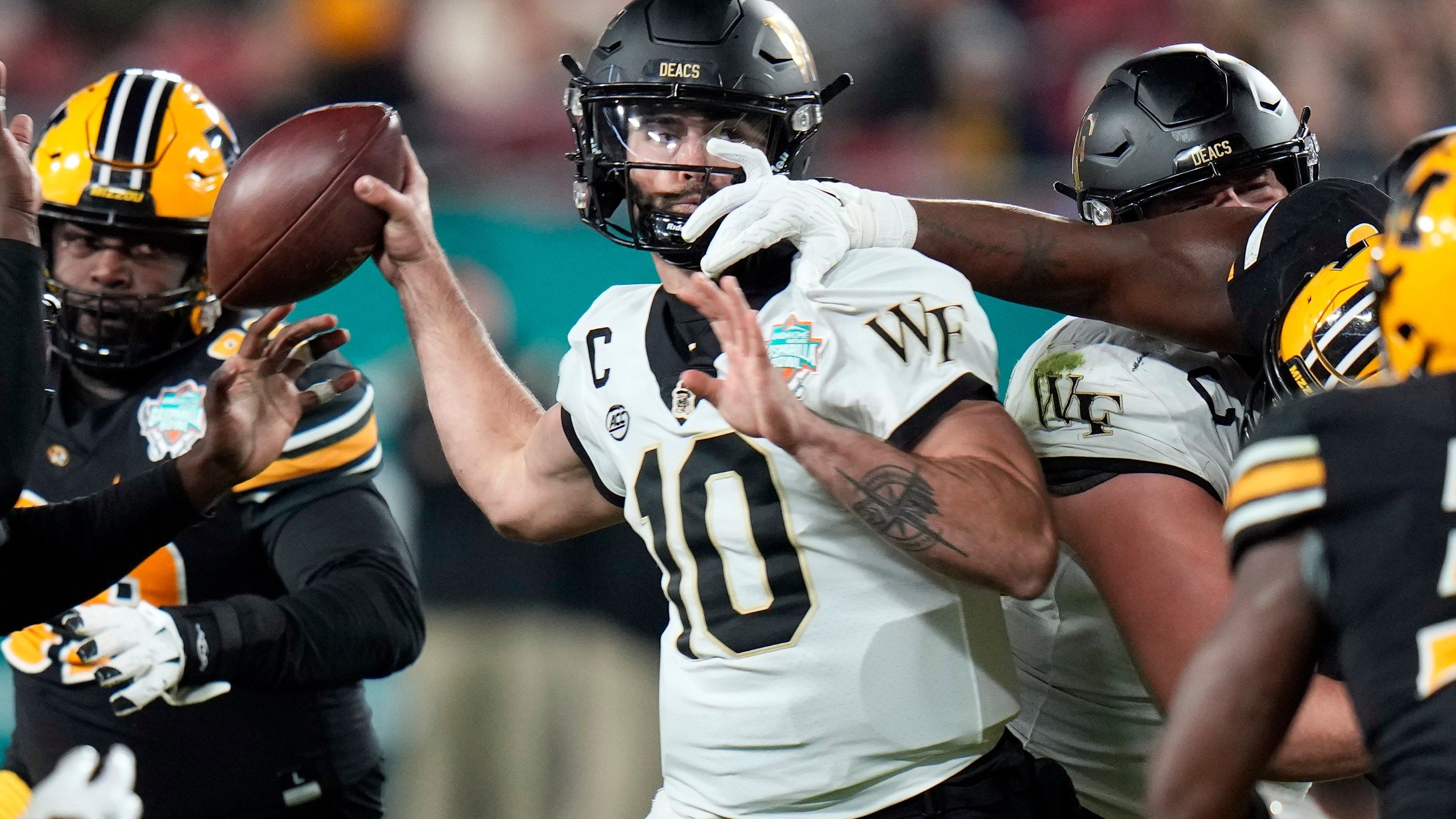 2560x1440 Hartman Throws 3 TD Passes, Wake Forest Beats Missouri 27 17. FOX 5 San Diego & KUSI News