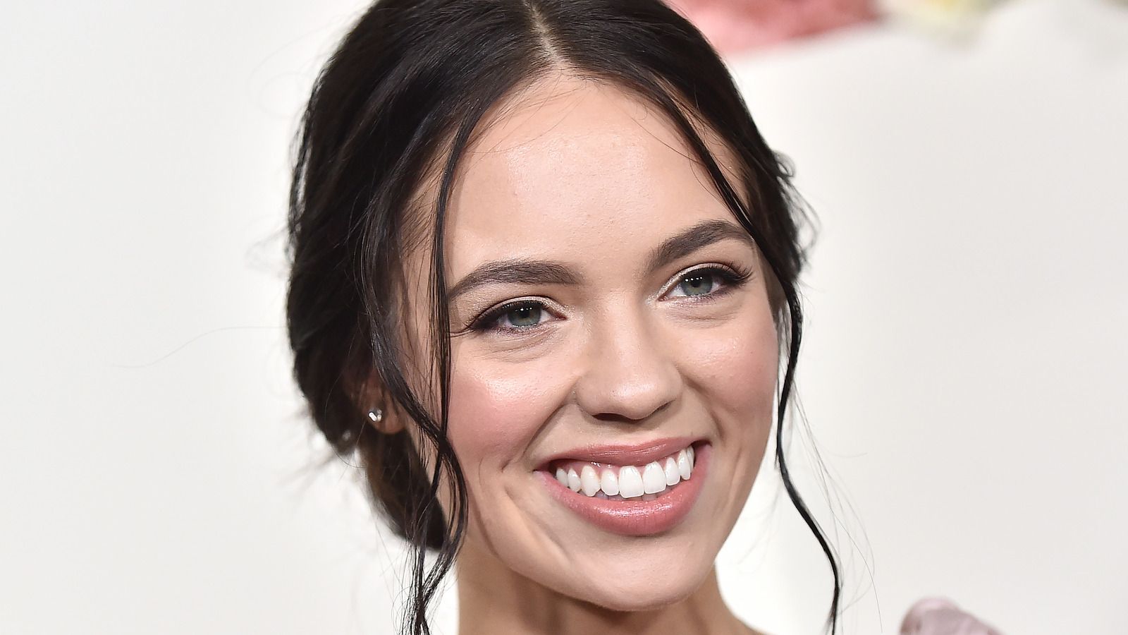 1600x900 How Much Does Claudia Sulewski Make From YouTube?