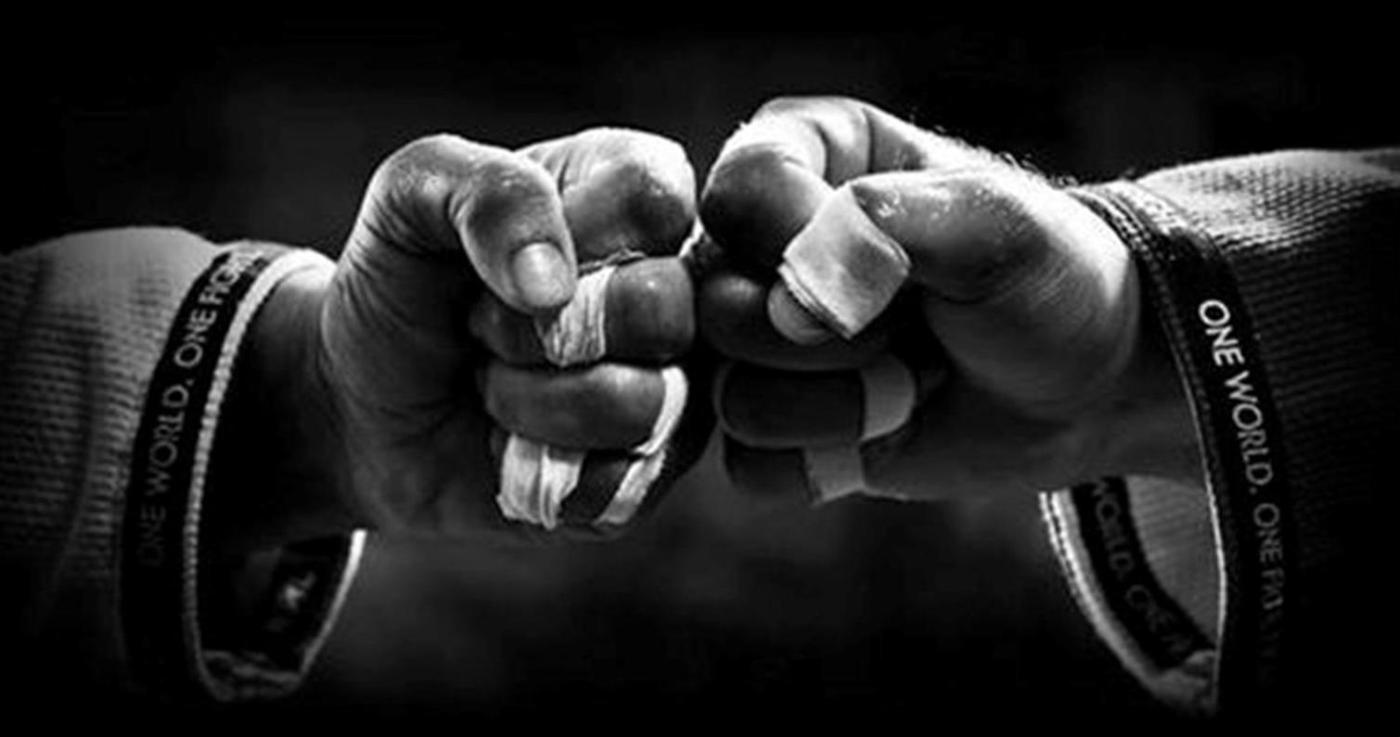 1400x737 Thursday Night's Alright for Fighting