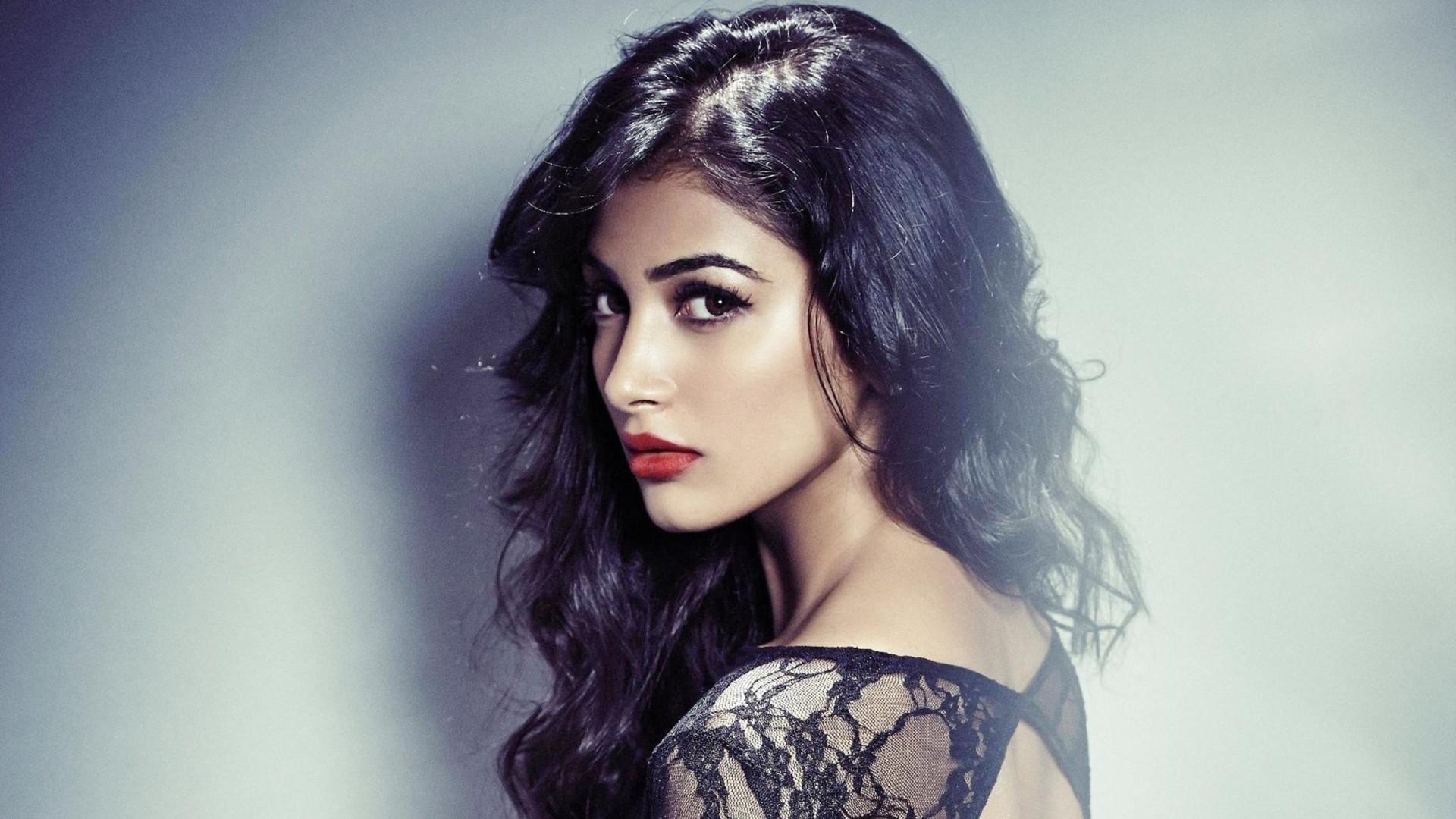 1920x1080 Hot Mohenjo Daro Actress .