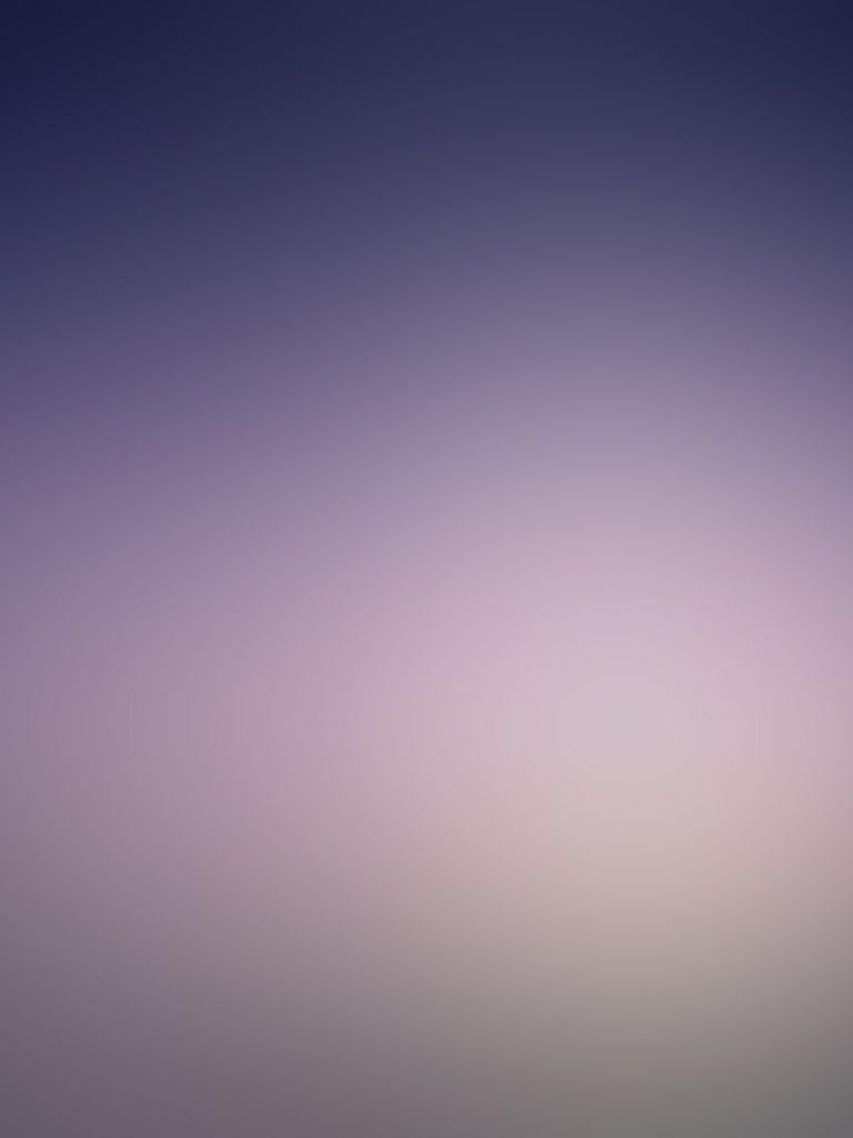 768x1024 Blue Gradient iPad