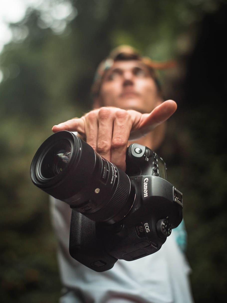 910x1213 Canon Camera