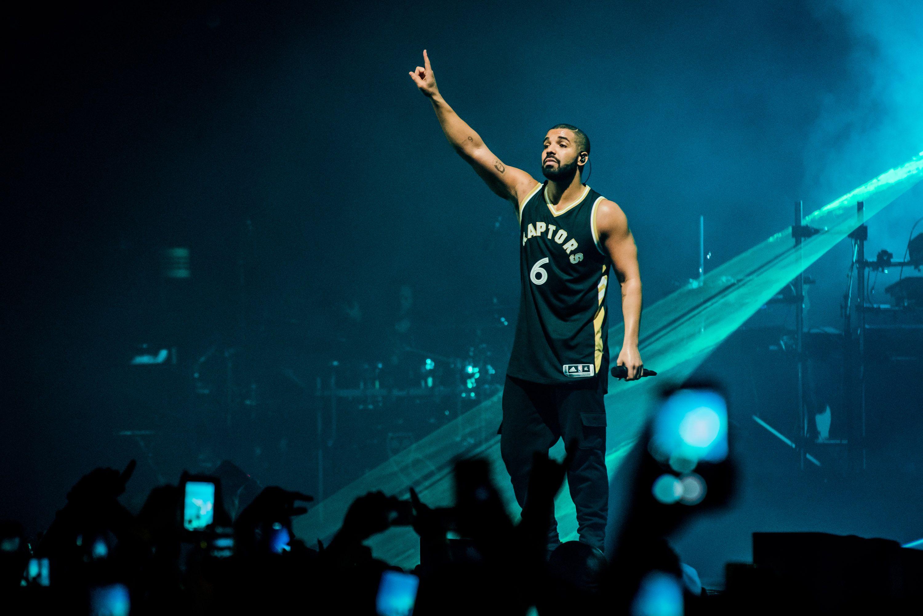 3000x2003 Drake Full