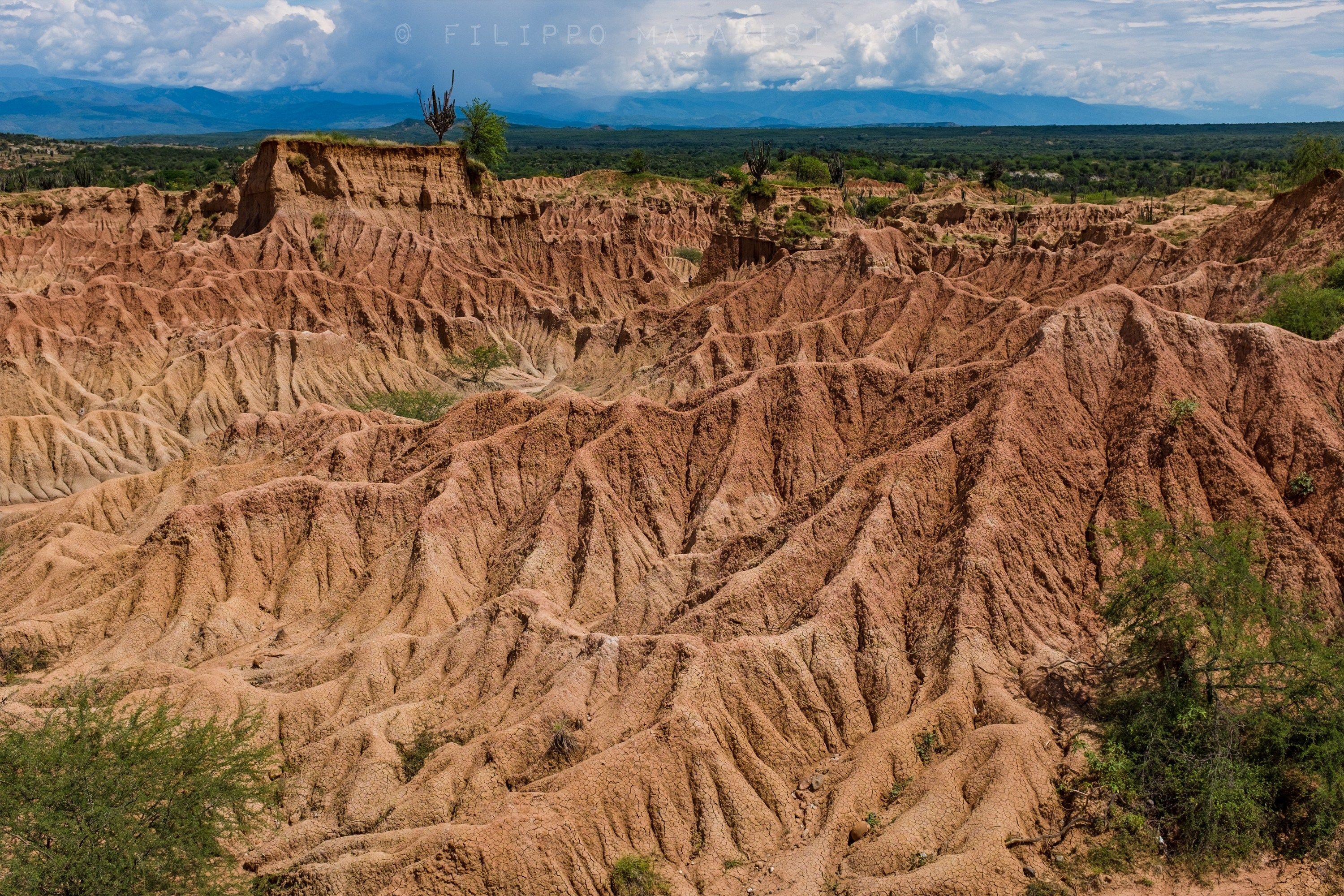3000x2000 The Tatacoa Desert .