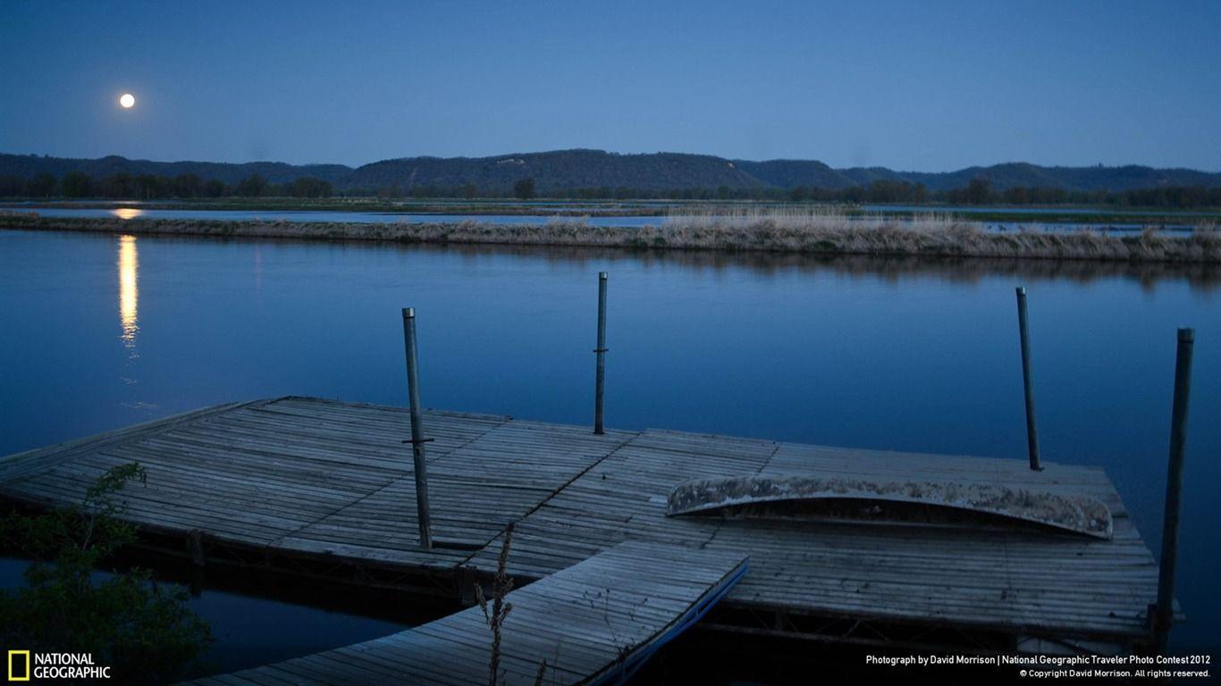 1366x768 Setting Moon on the Mississippi River .