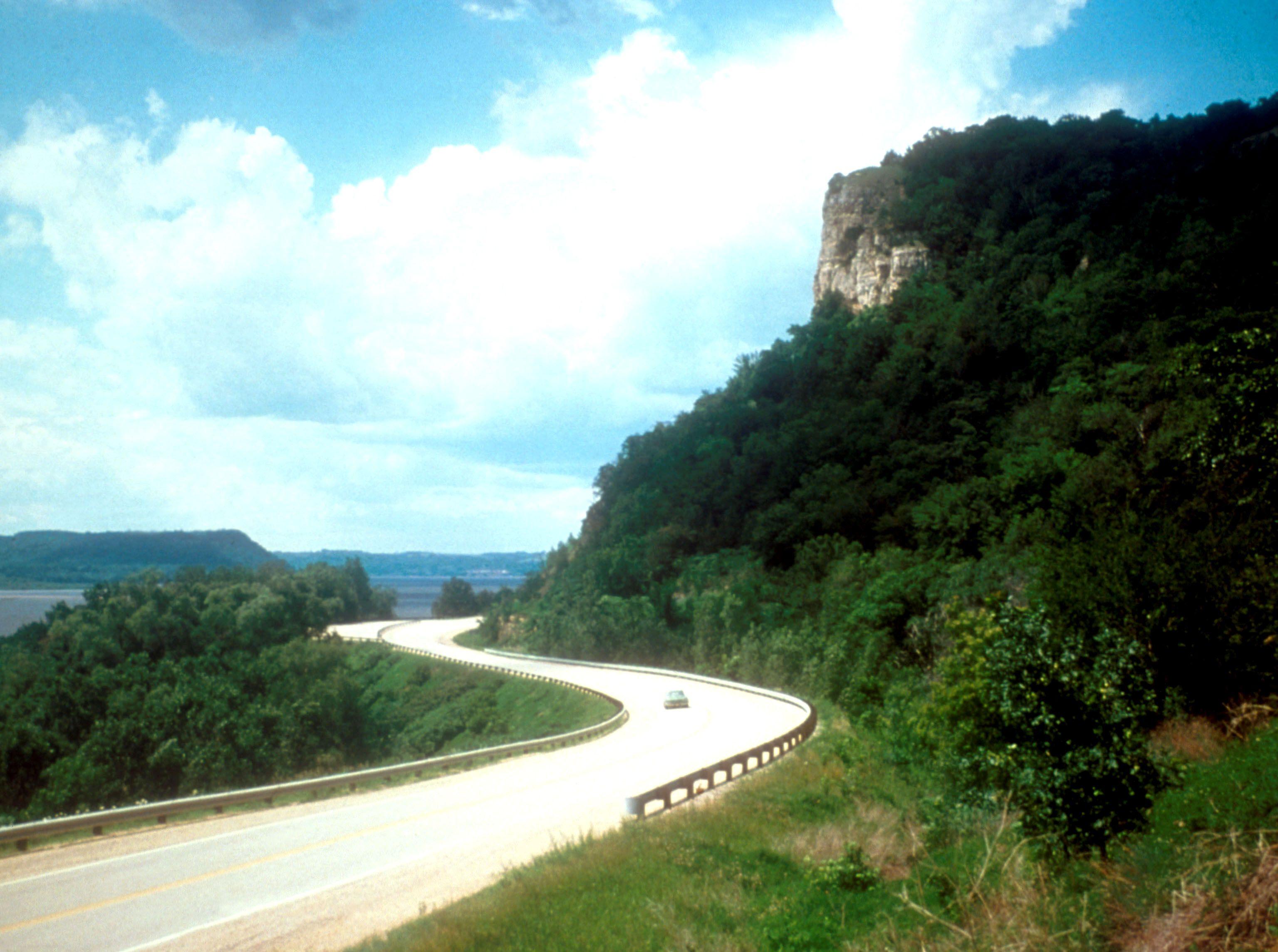 3072x2289 Great River Road. America's .fhwa.dot.gov