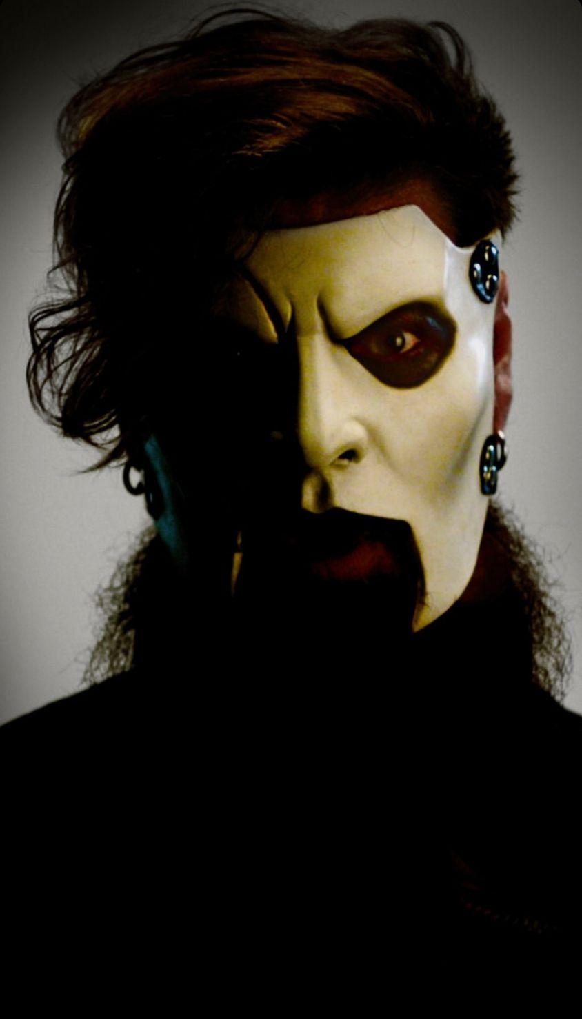 844x1477 Slipknot's New Masks: See Striking Solo .