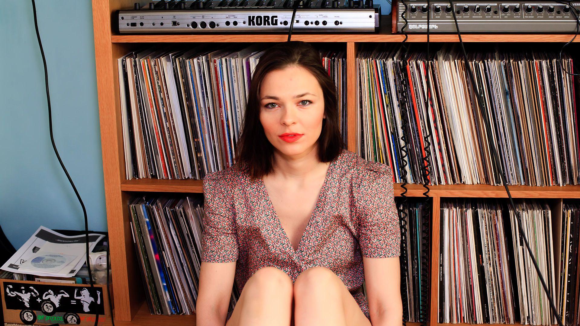 1920x1080 Nina Kraviz. Music fanart. fanart.tvfanart.tv