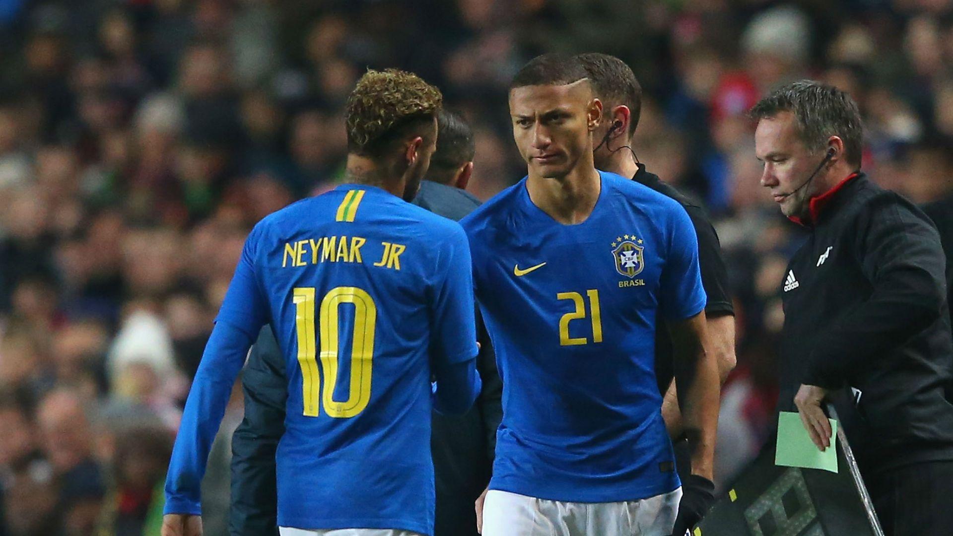 1920x1080 Neymar surprises