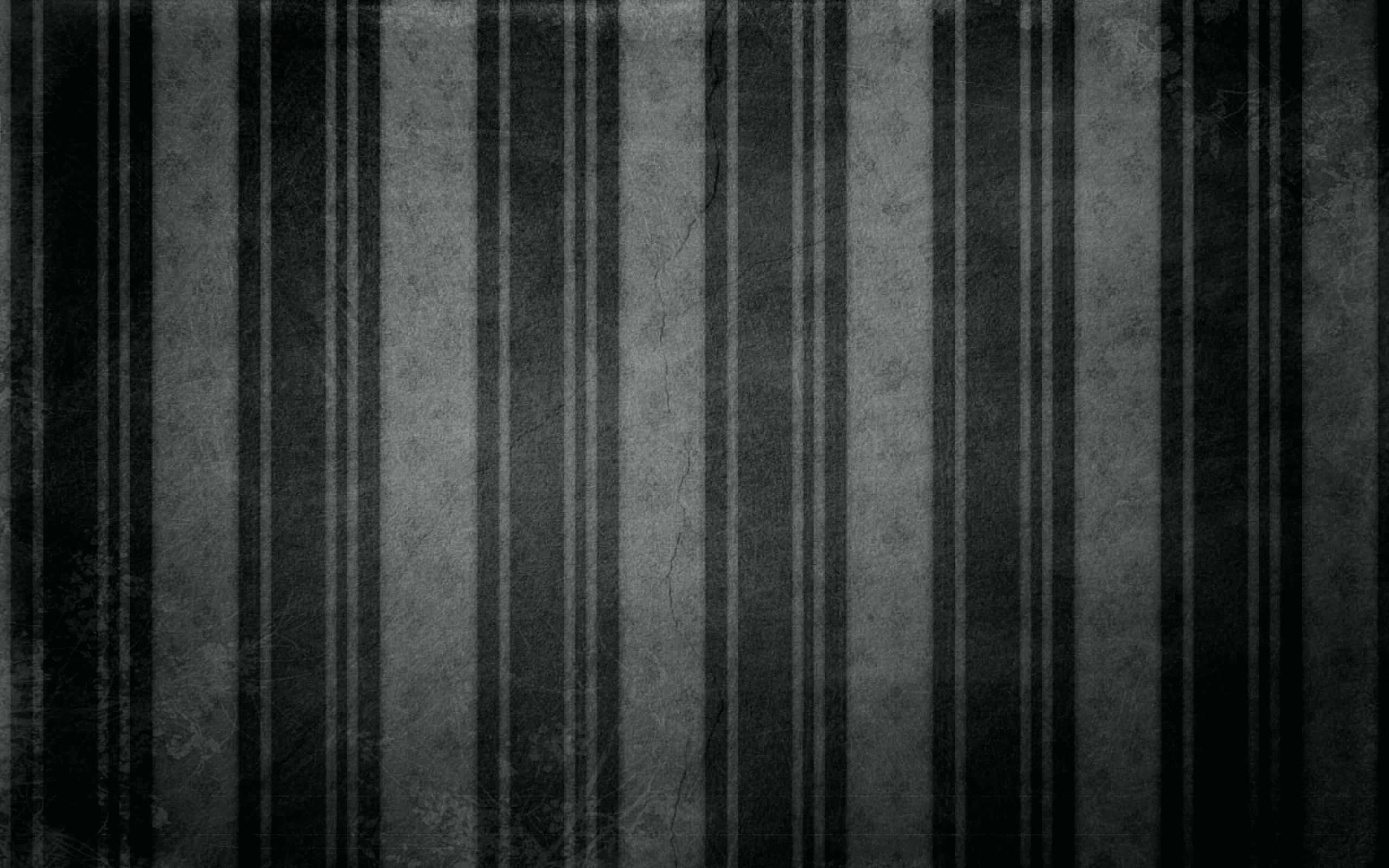 2560x1600 Black Striped
