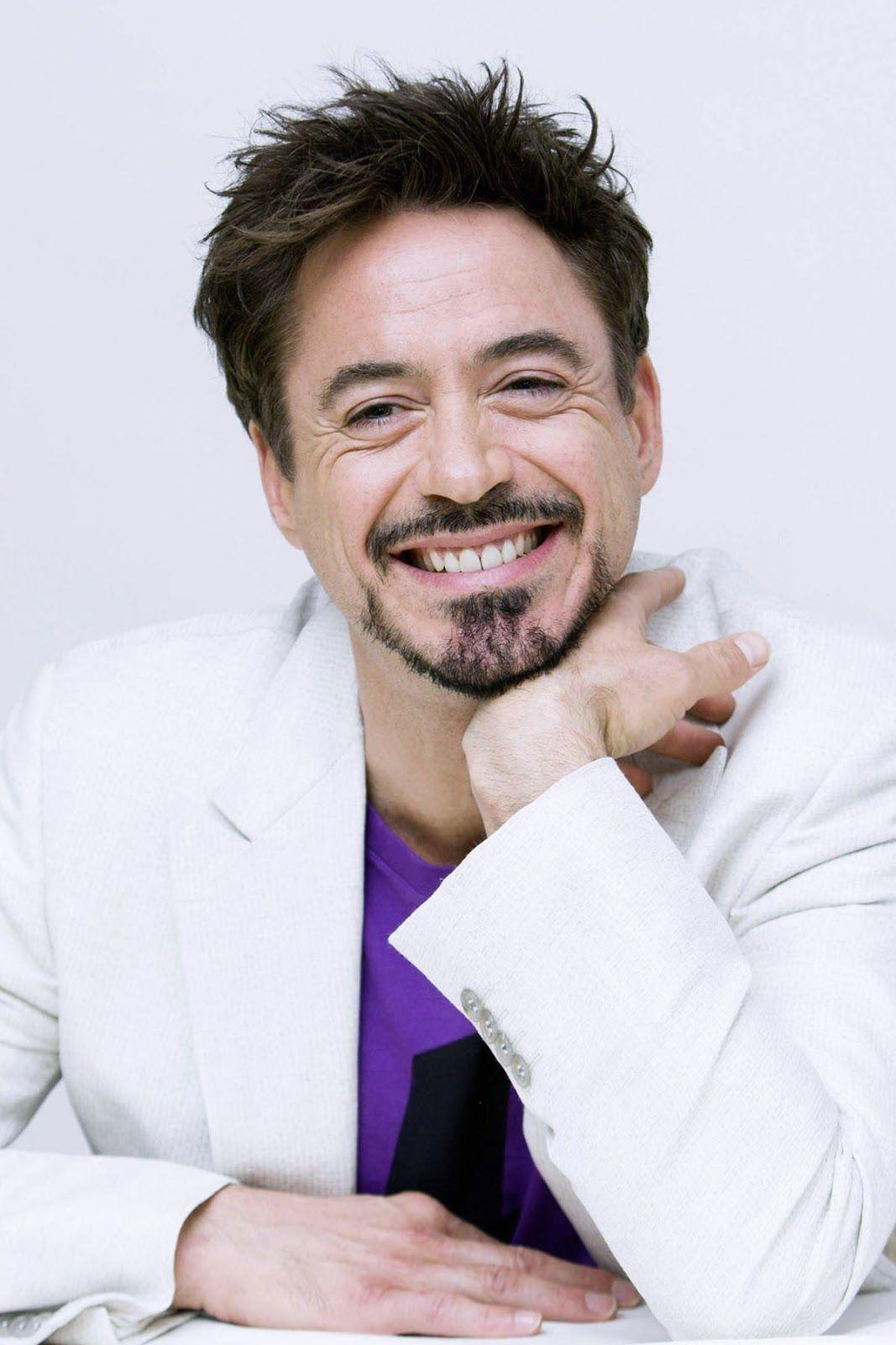 1067x1600 Robert Downey Jr .