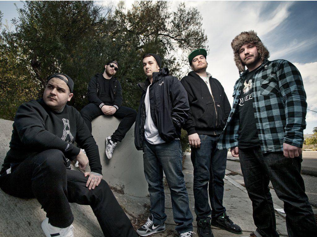 1024x768 Emmure
