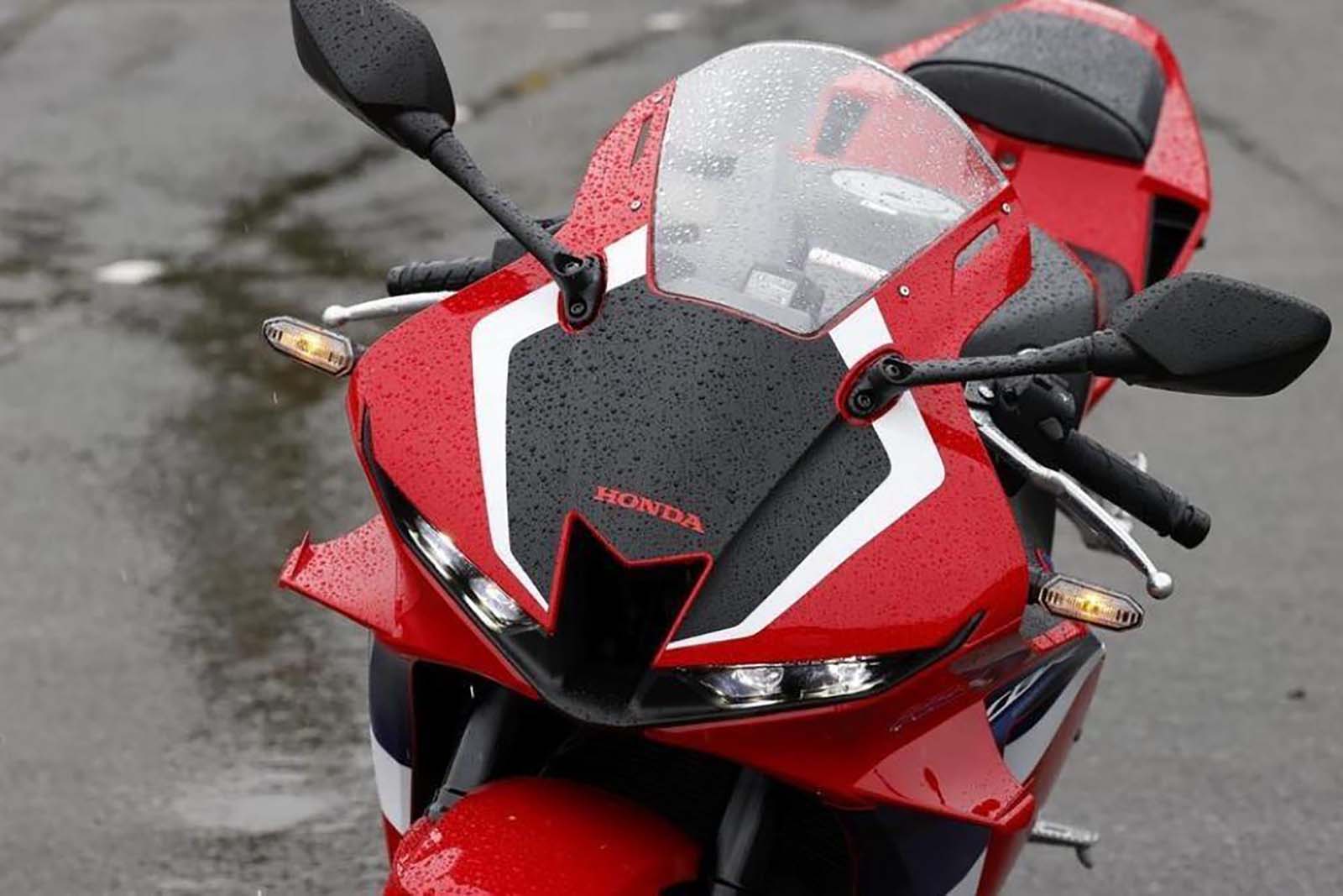 1600x1067 Photos of the New Honda CBR600RR Emerge .