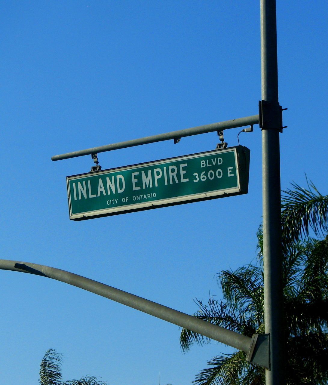 1091x1280 Inland empire