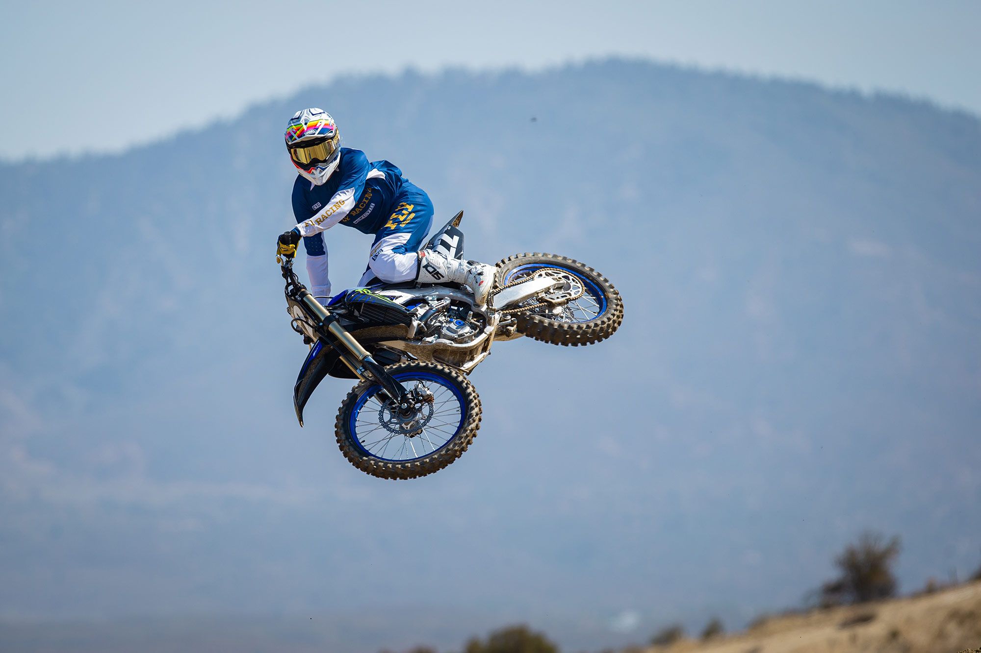 2000x1333 Yamaha YZ250F Test