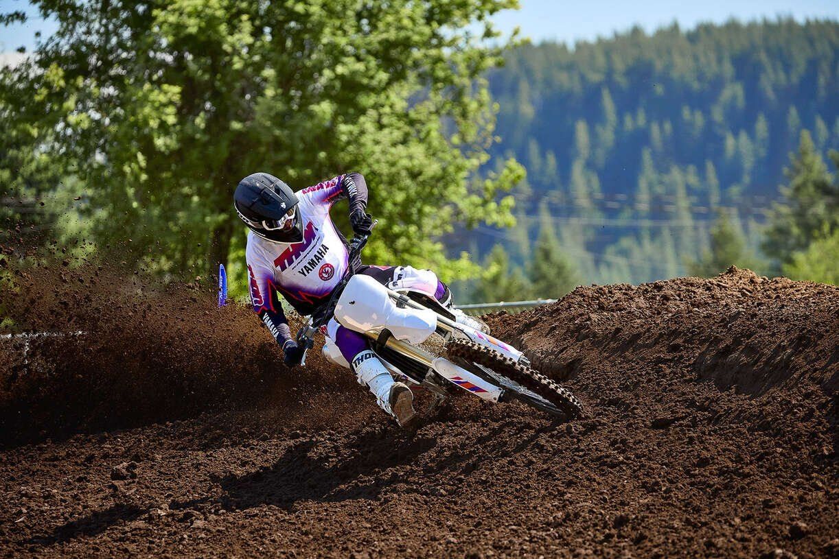 1222x815 Yamaha YZ250F Anniversary White. Home. Excalibur Motorcycle Works Inc. Thunder Bay, ON (807) 622 0007
