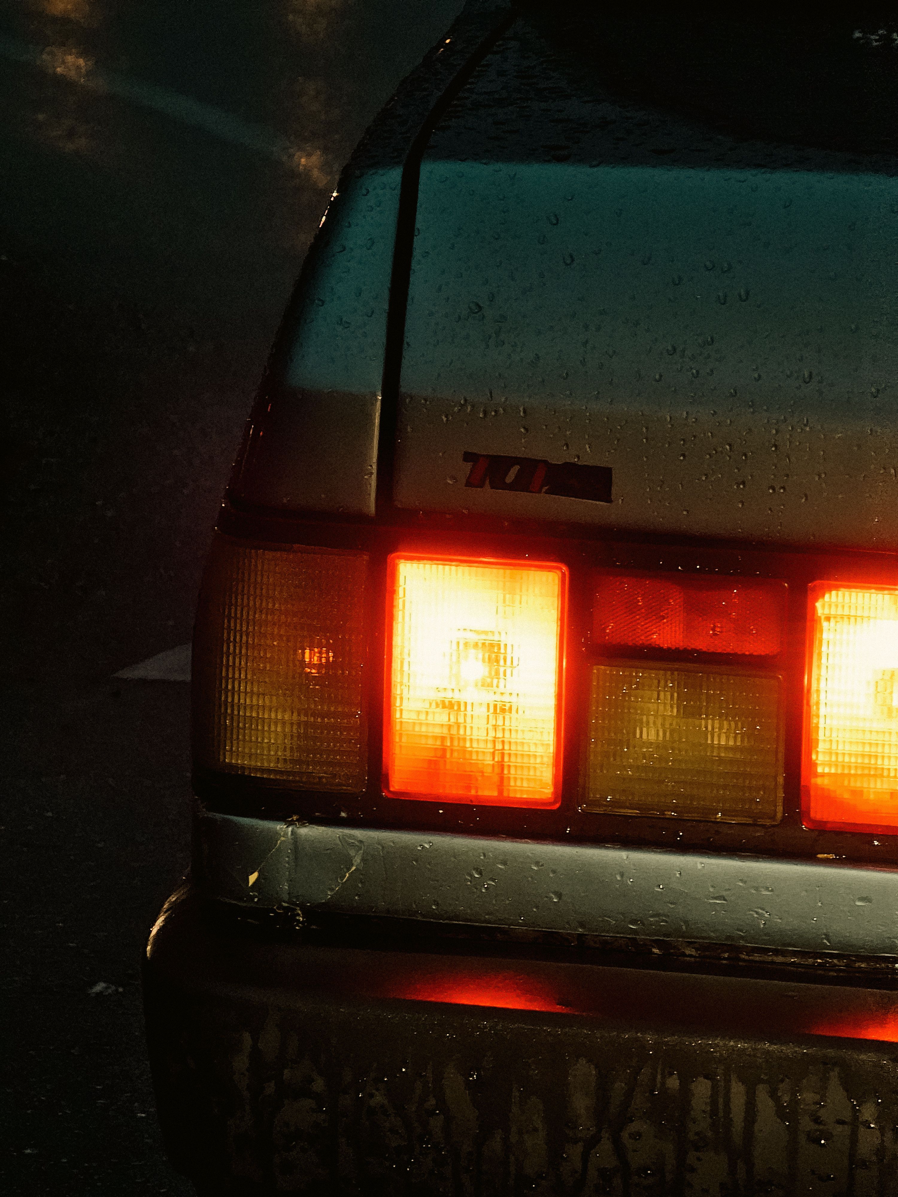 3000x4000 Vintage Car Abstract Prism Reflection · Free