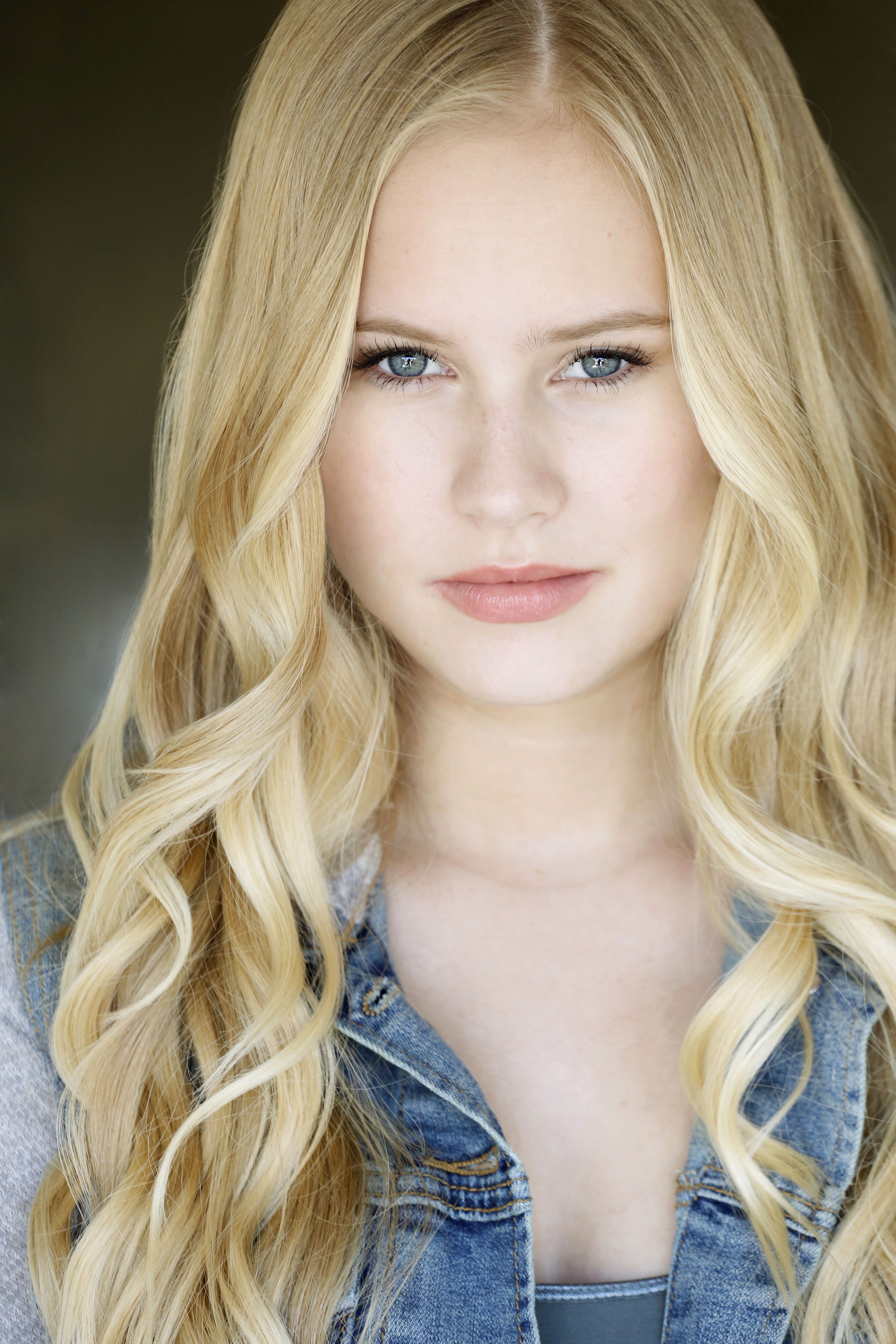3840x5760 Danika Yarosh