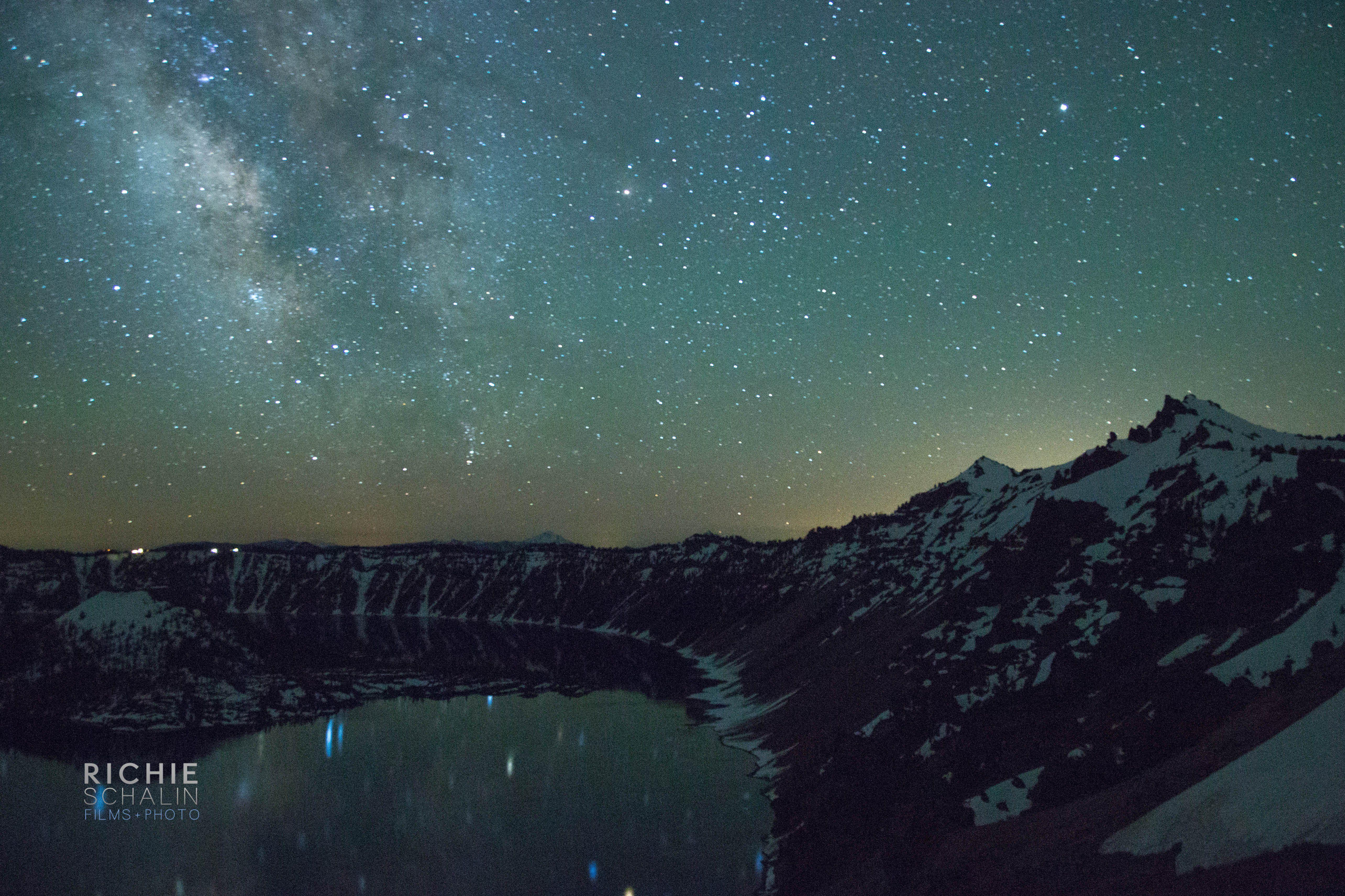 5137x3425 Night Sky Over Crater Lake 4K