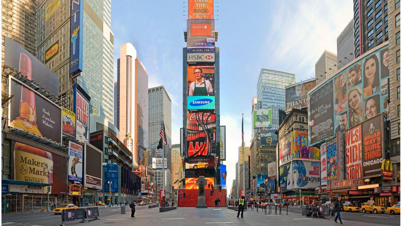 1366x768 Free download Times Square wallpaper .
