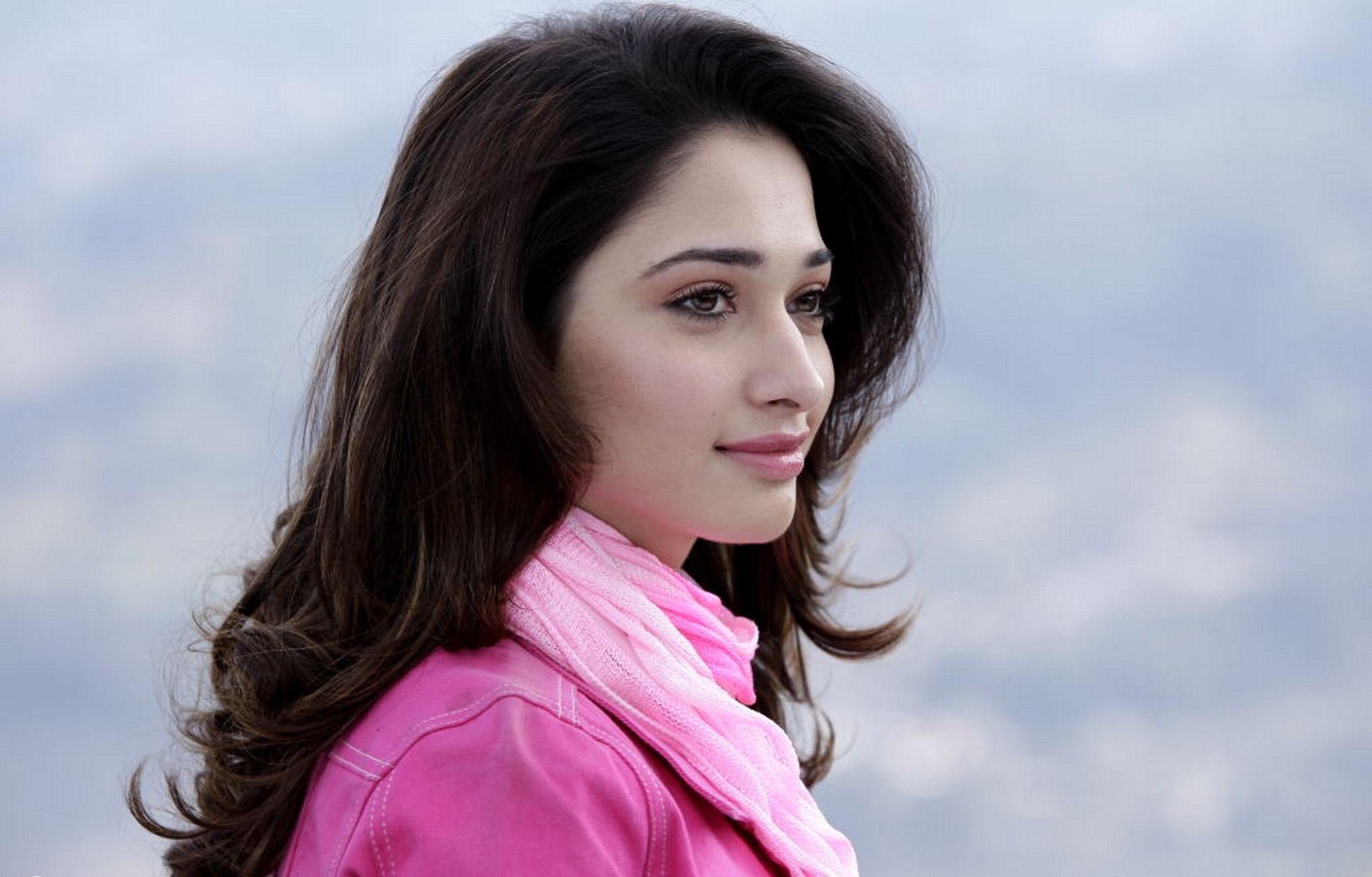 2048x1310 Tamanna Bhatia HD wallpaper 19 .