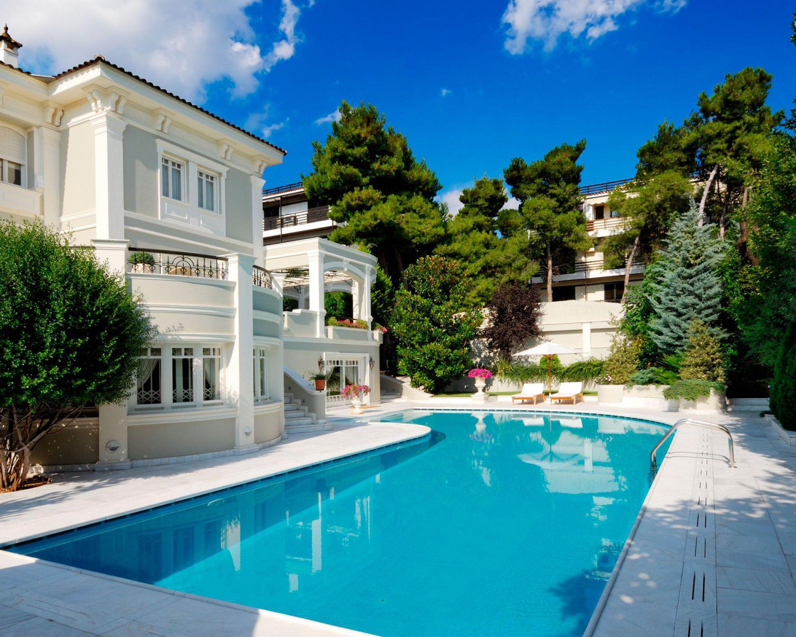 2560x2048 of the Most Heavenly Luxury Mansions .