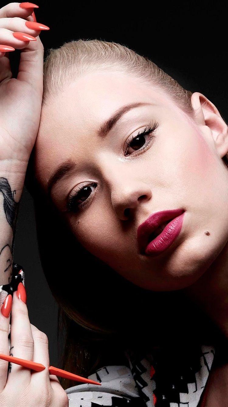 750x1334 Iggy Azalea 01 750x1334 IPhone 8 7 6 6S .best