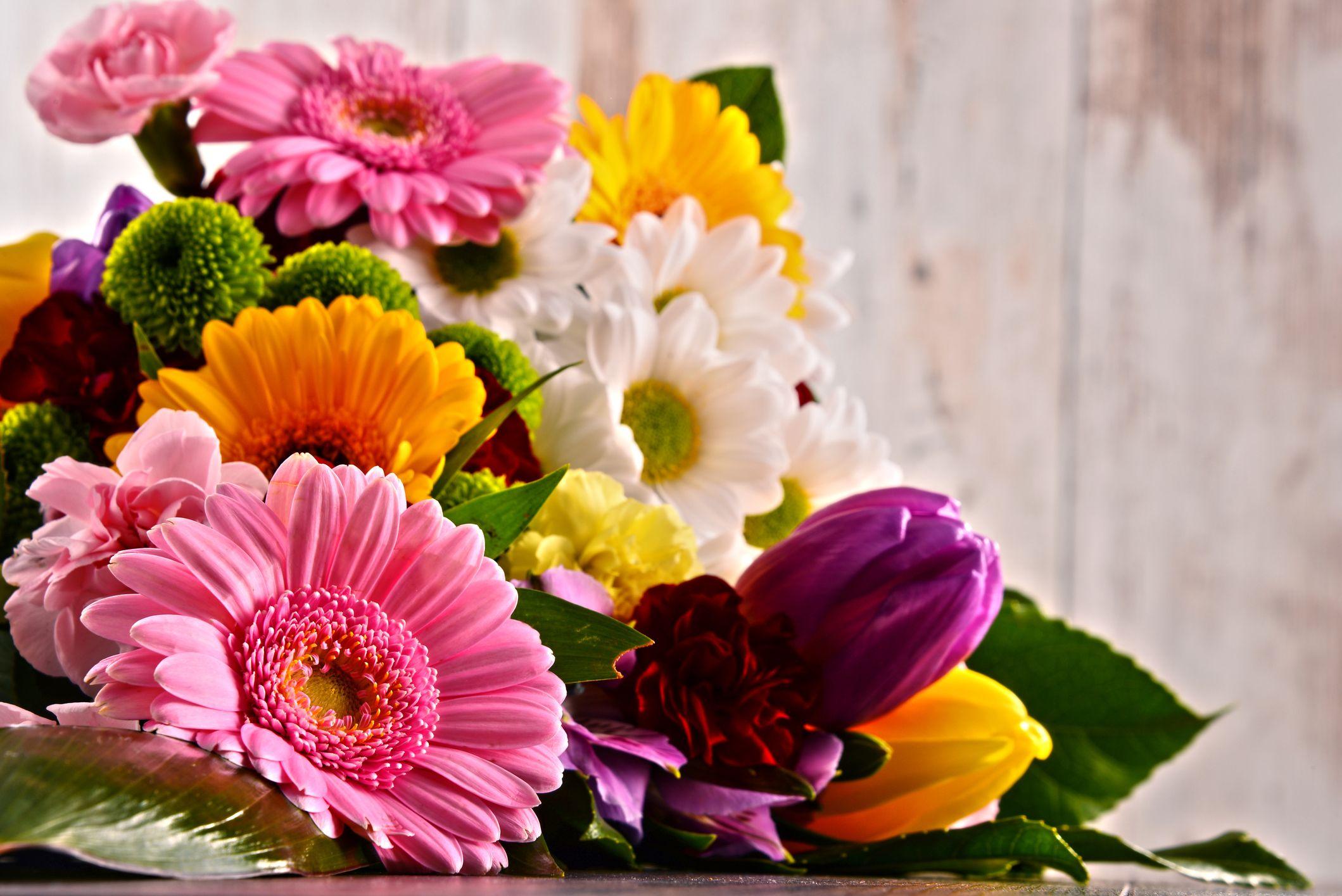 2119x1415 Need flowers for Valentine's Day? It's .