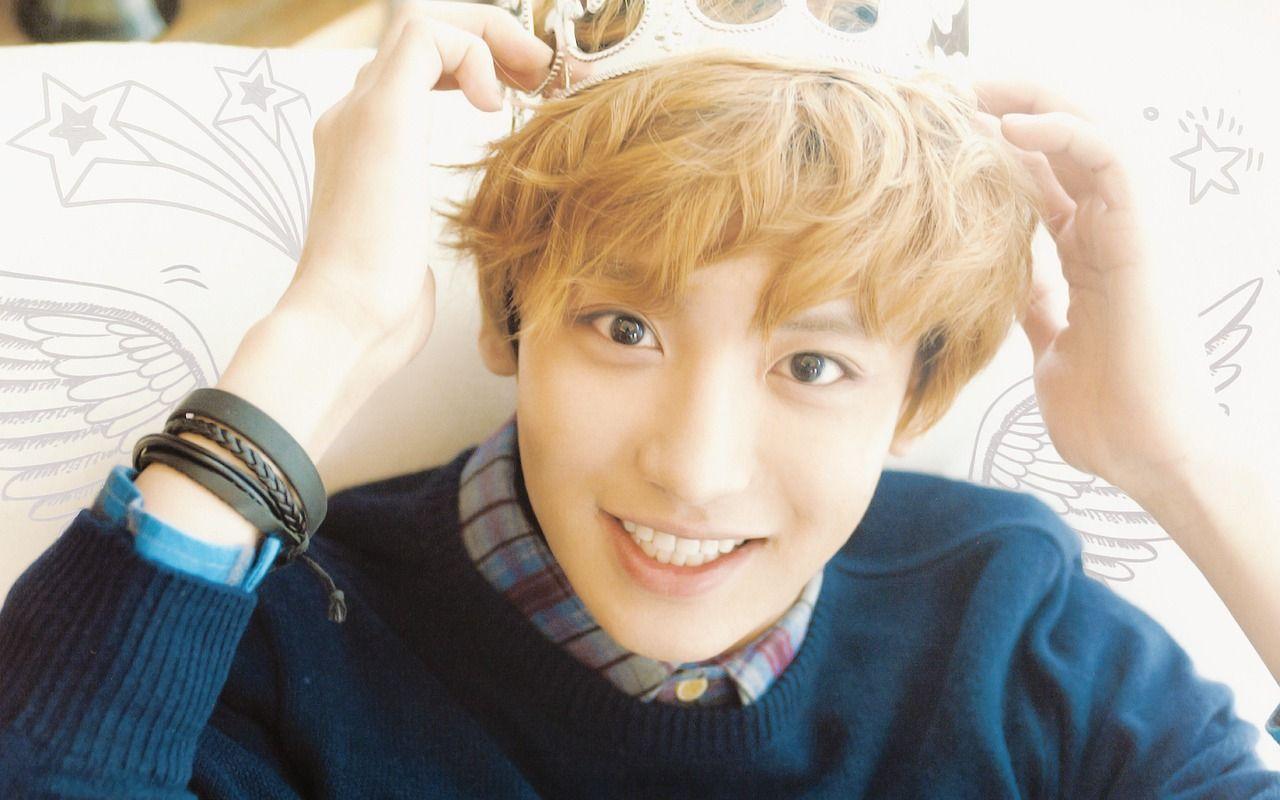1280x800 ♥ Chanyeol ♥ Cute Photohoot .