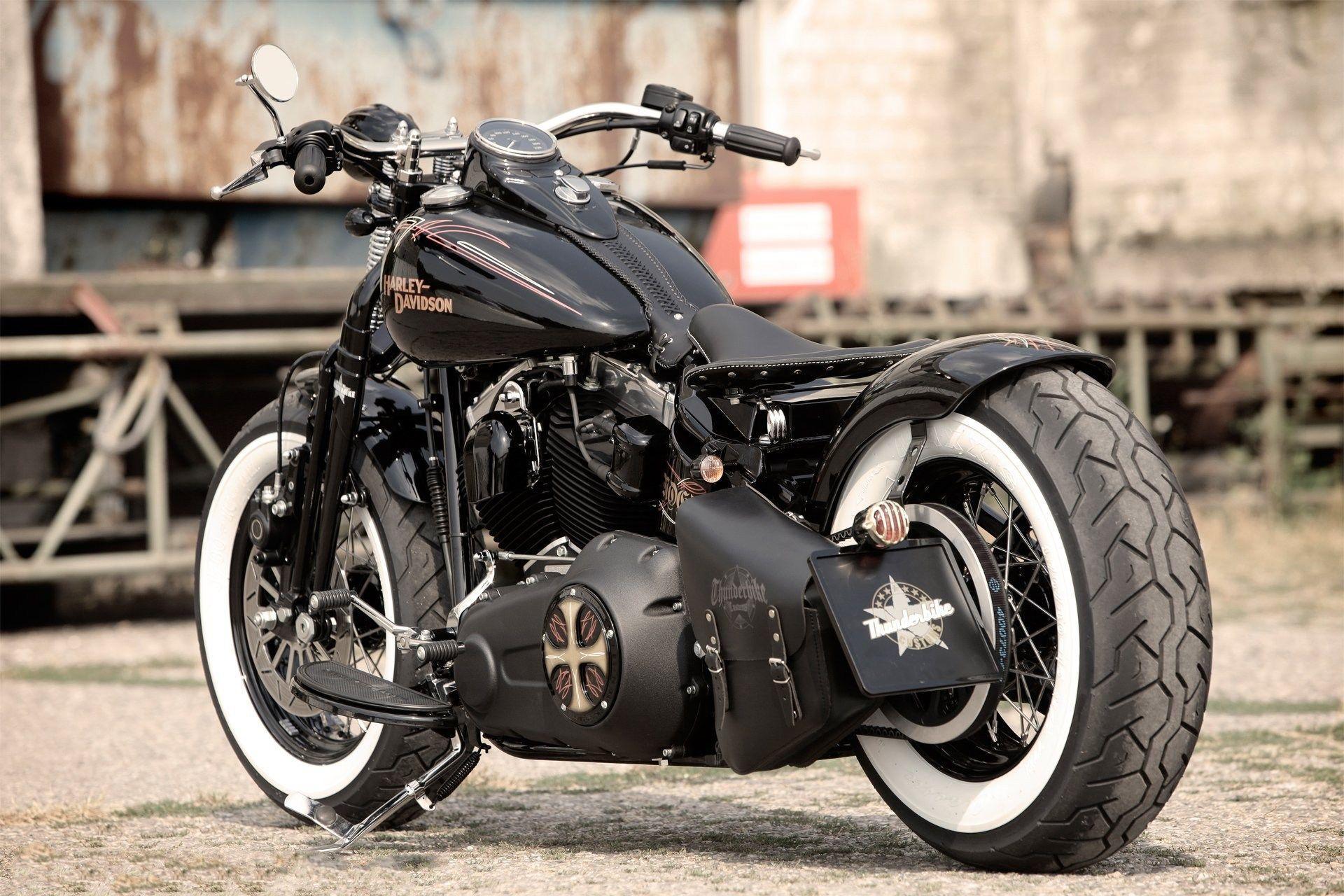 1920x1280 Bobber Bike