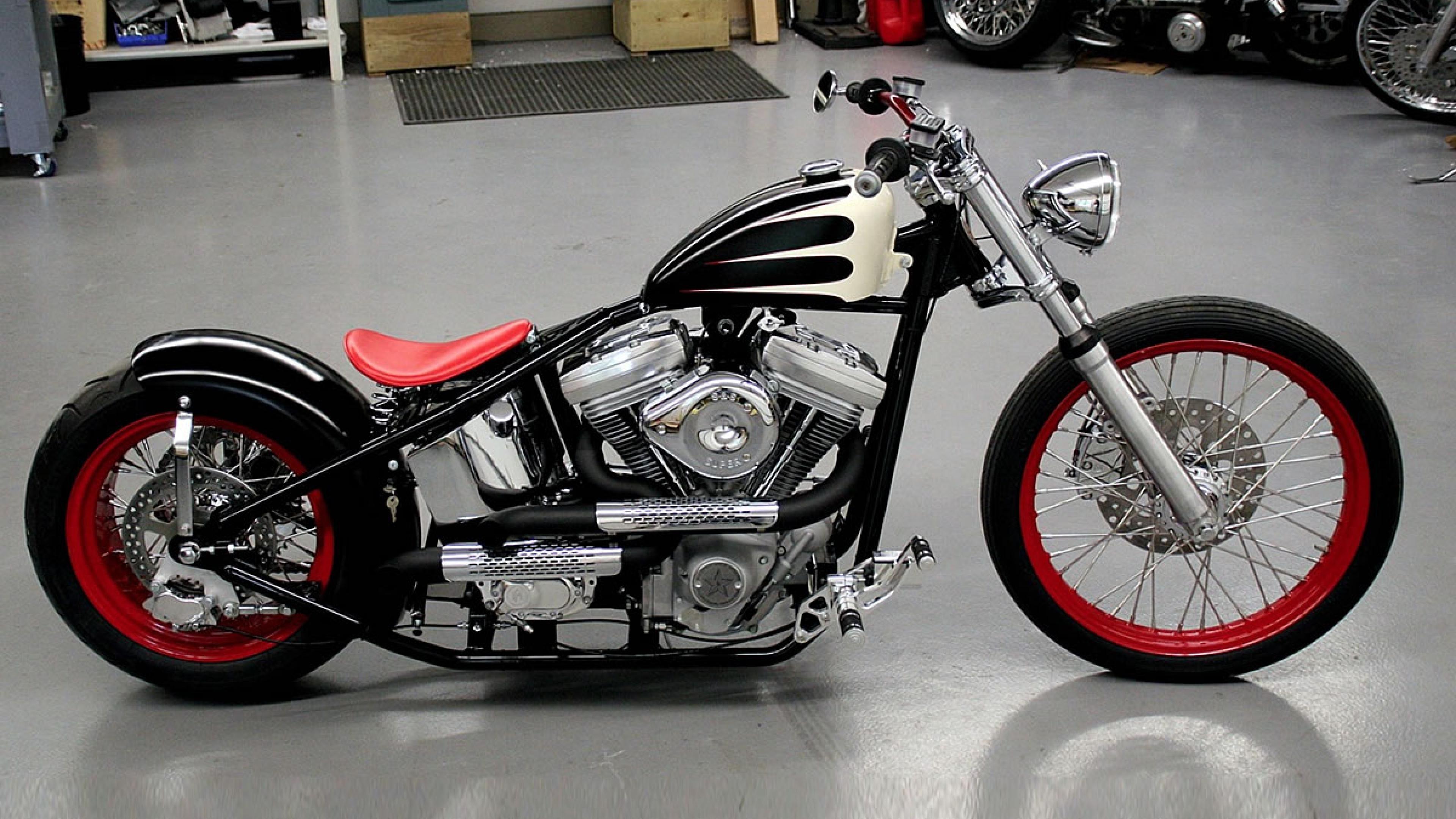 3840x2160 Bobber Motorcycle HD