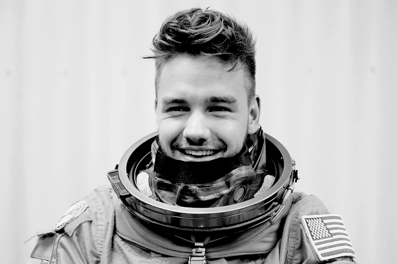1280x853 Drag Me Down Direction Wallpaper .