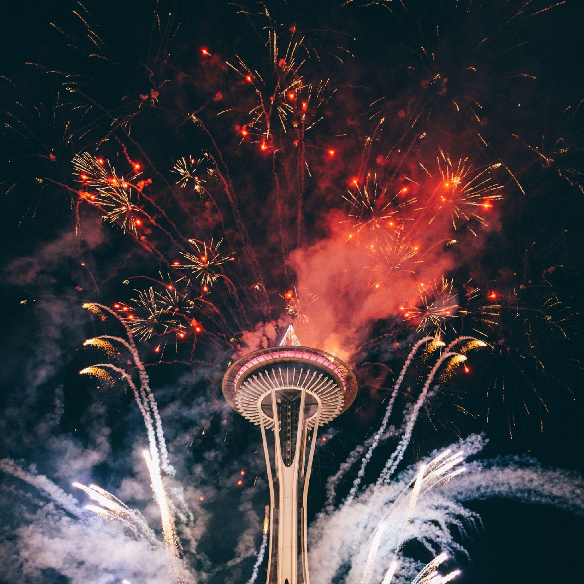 2048x2048 Fireworks iPhone Wallpaper New Years Eve 2020
