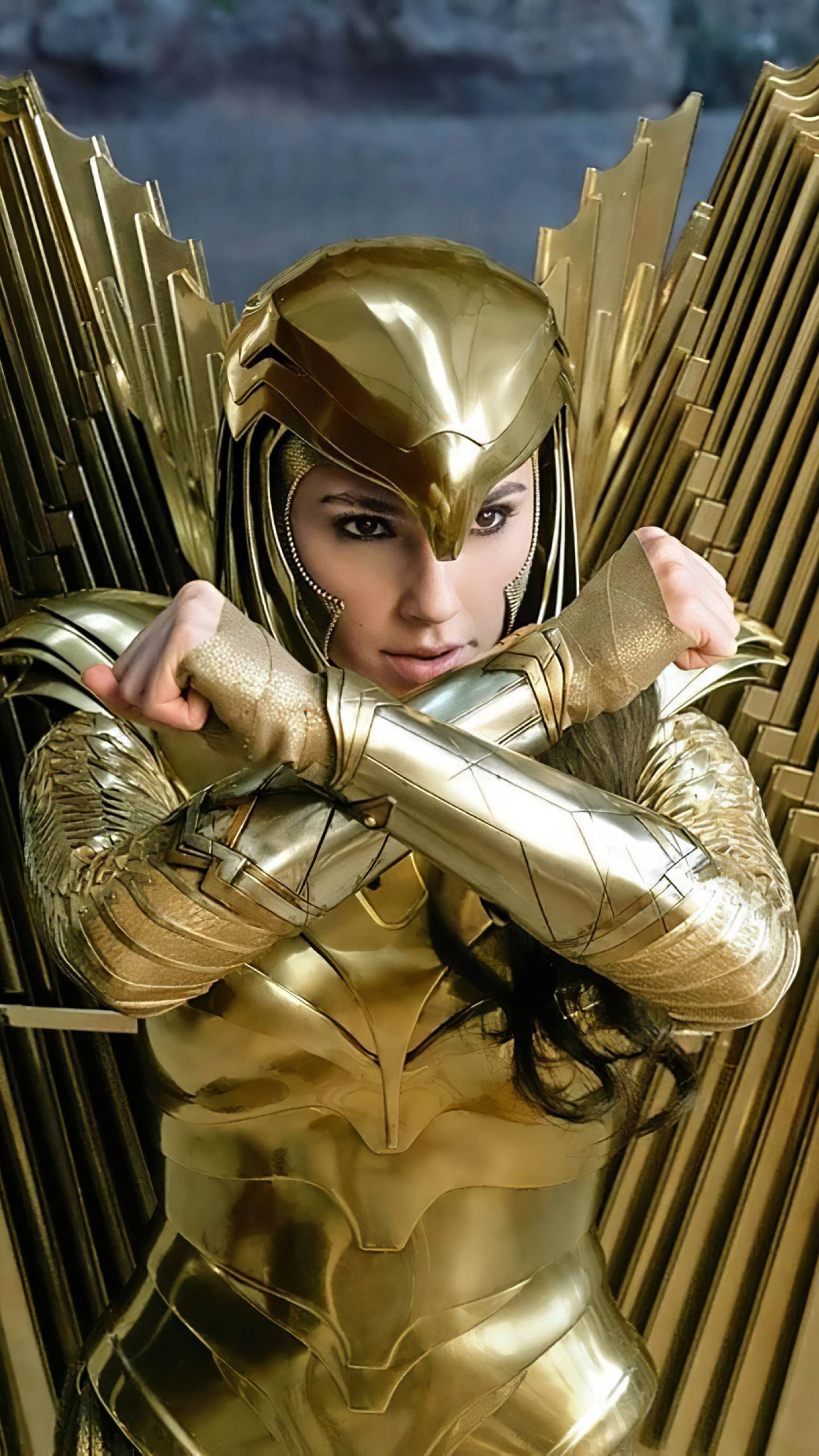 1440x2560 Golden Wonder Woman 1984 .