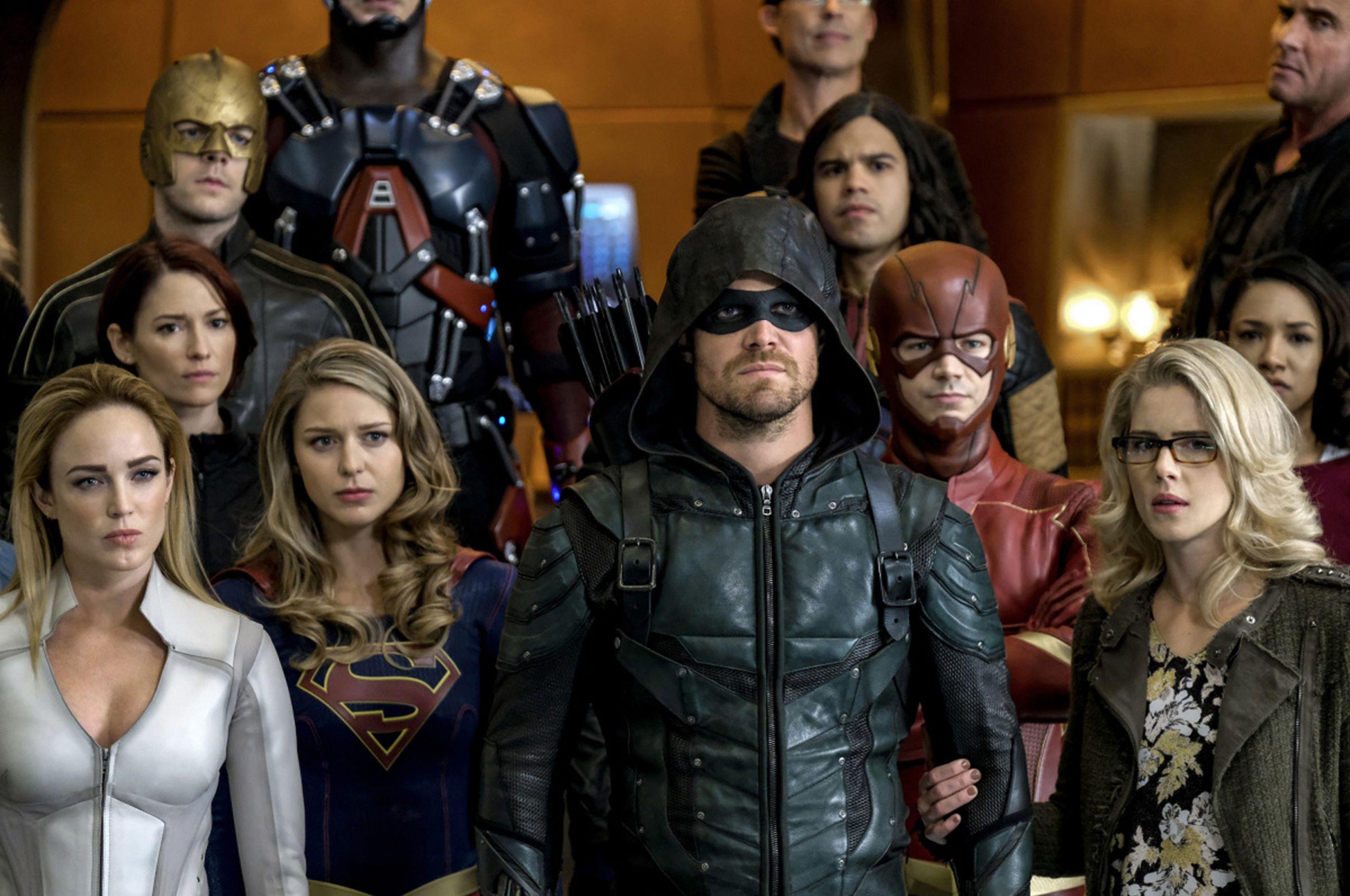 2560x1700 Supergirl Arrow The Flash And Legends Of Tomorrow Crossover Chromebook Pixel HD 4k Wallpaper, Image, Background, Photo and Picture