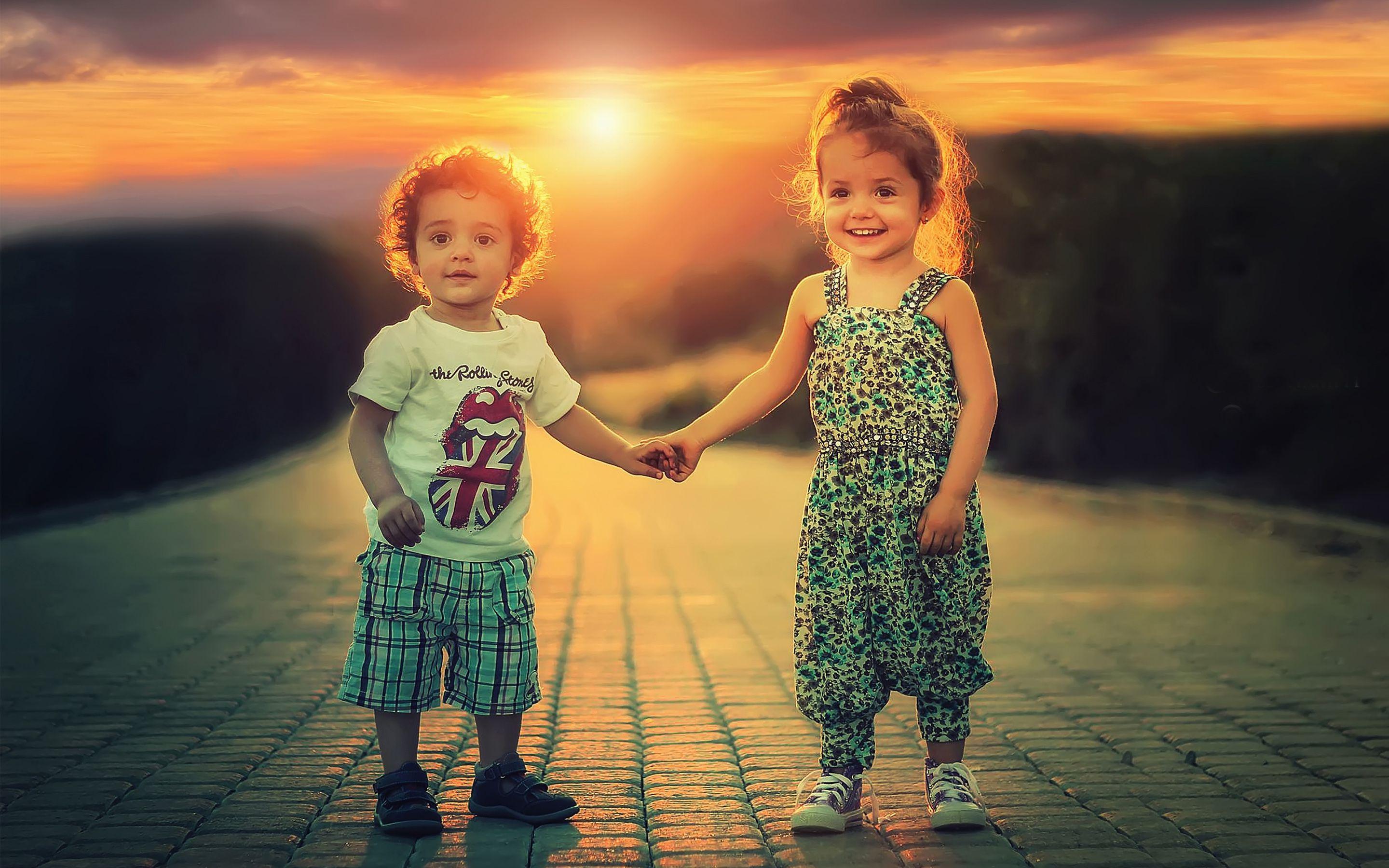 2880x1800 Beautiful Small Children Wallpaper .