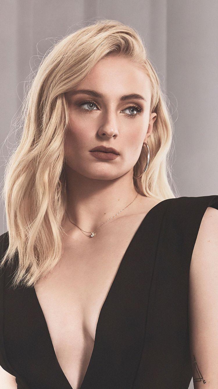 750x1334 Gorgeous actress, Sophie .com